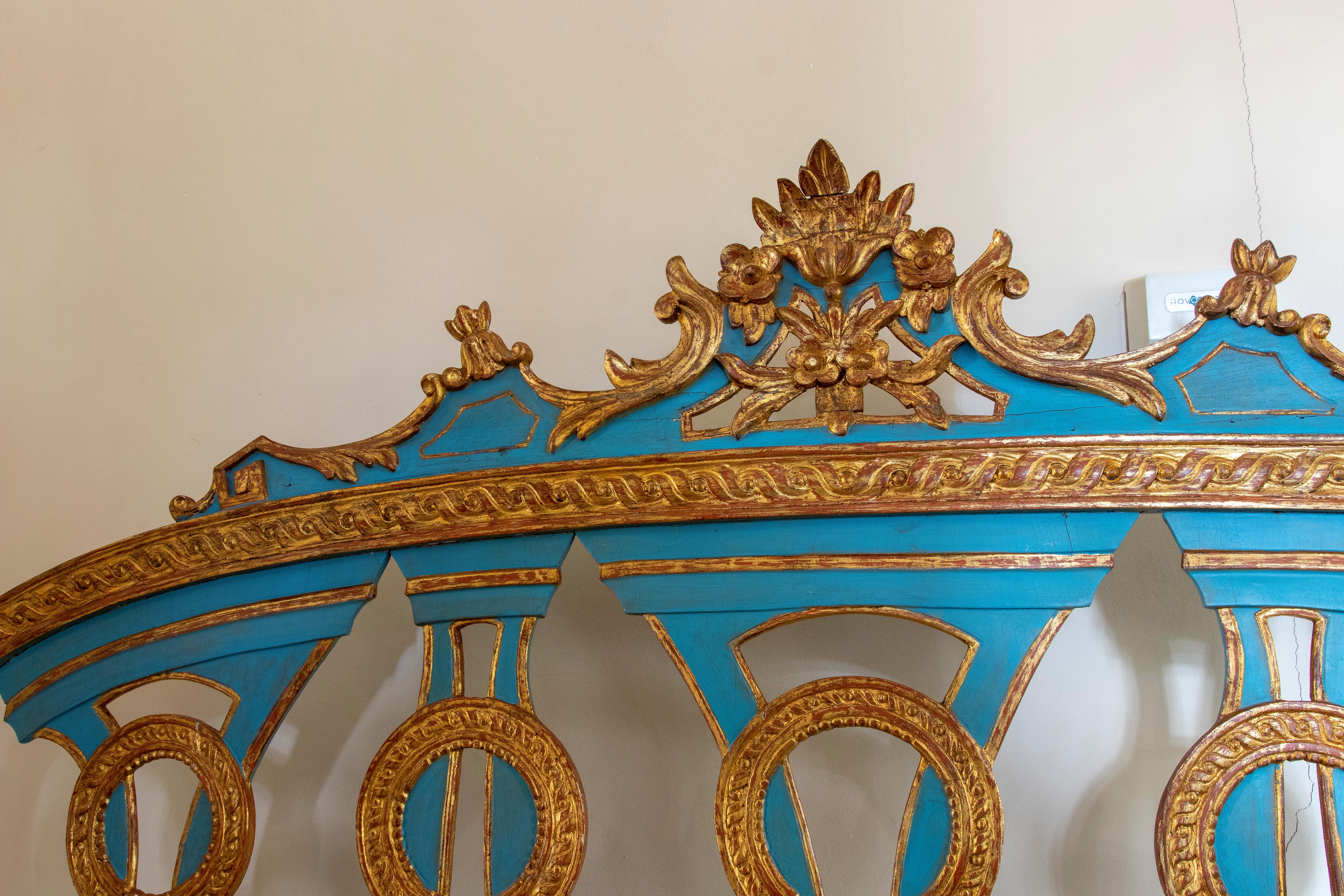 Divano francese in legno del XIX secolo con schienale e seduta in vimini In condizioni buone in vendita a Marbella, ES