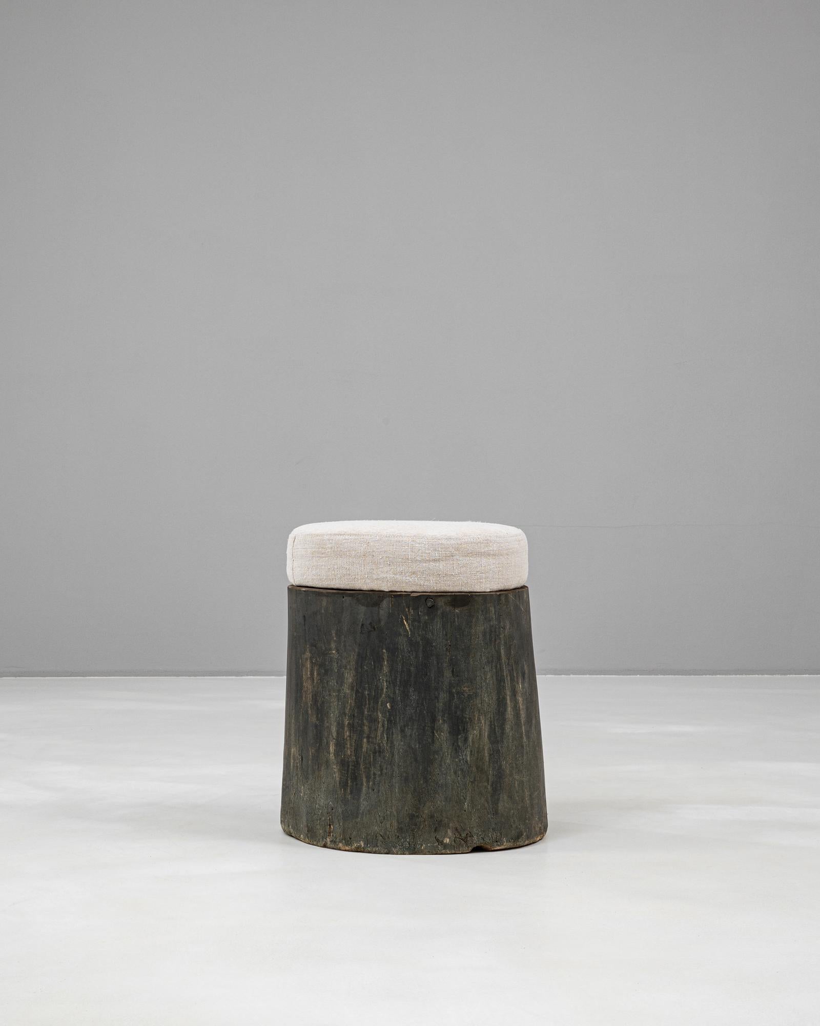 Taburete francés de madera del siglo XIX con asiento tapizado Francés en venta