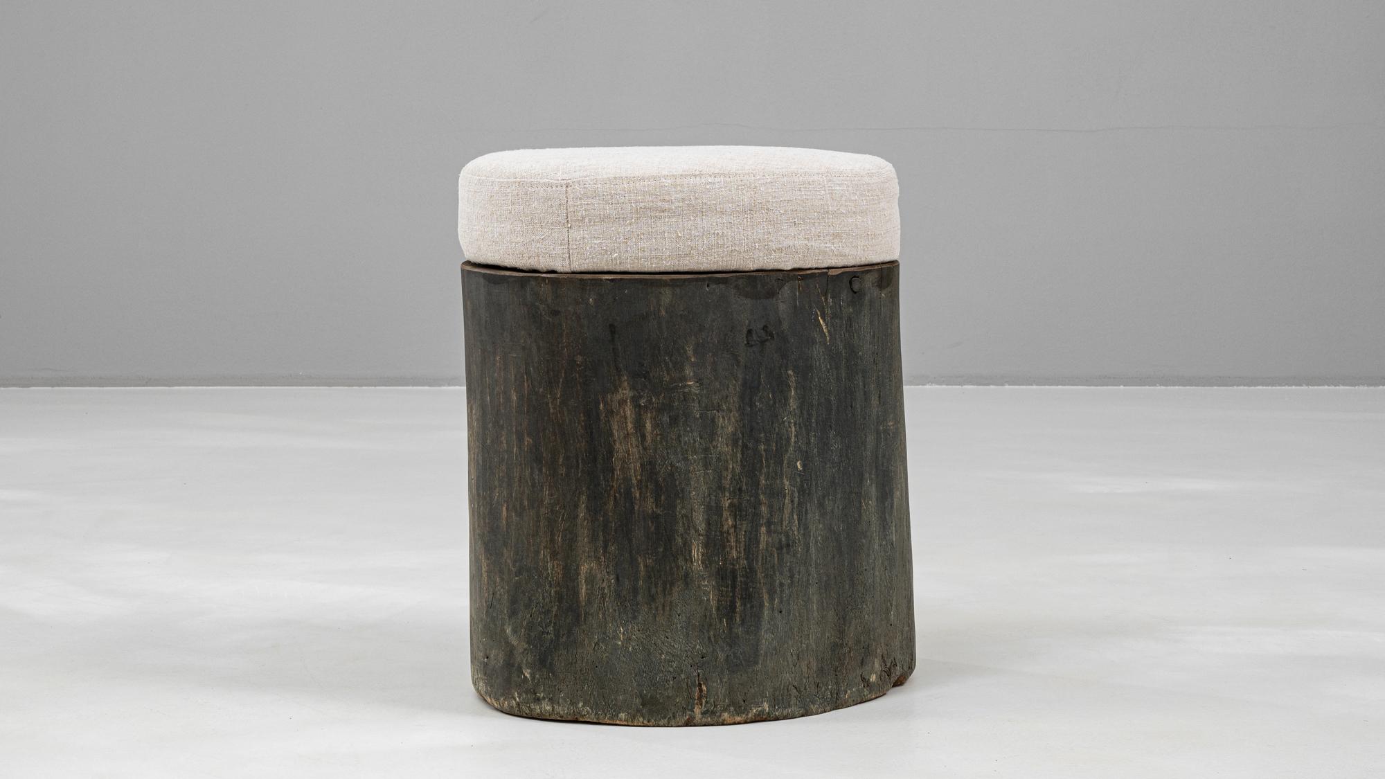 Taburete francés de madera del siglo XIX con asiento tapizado en venta 2