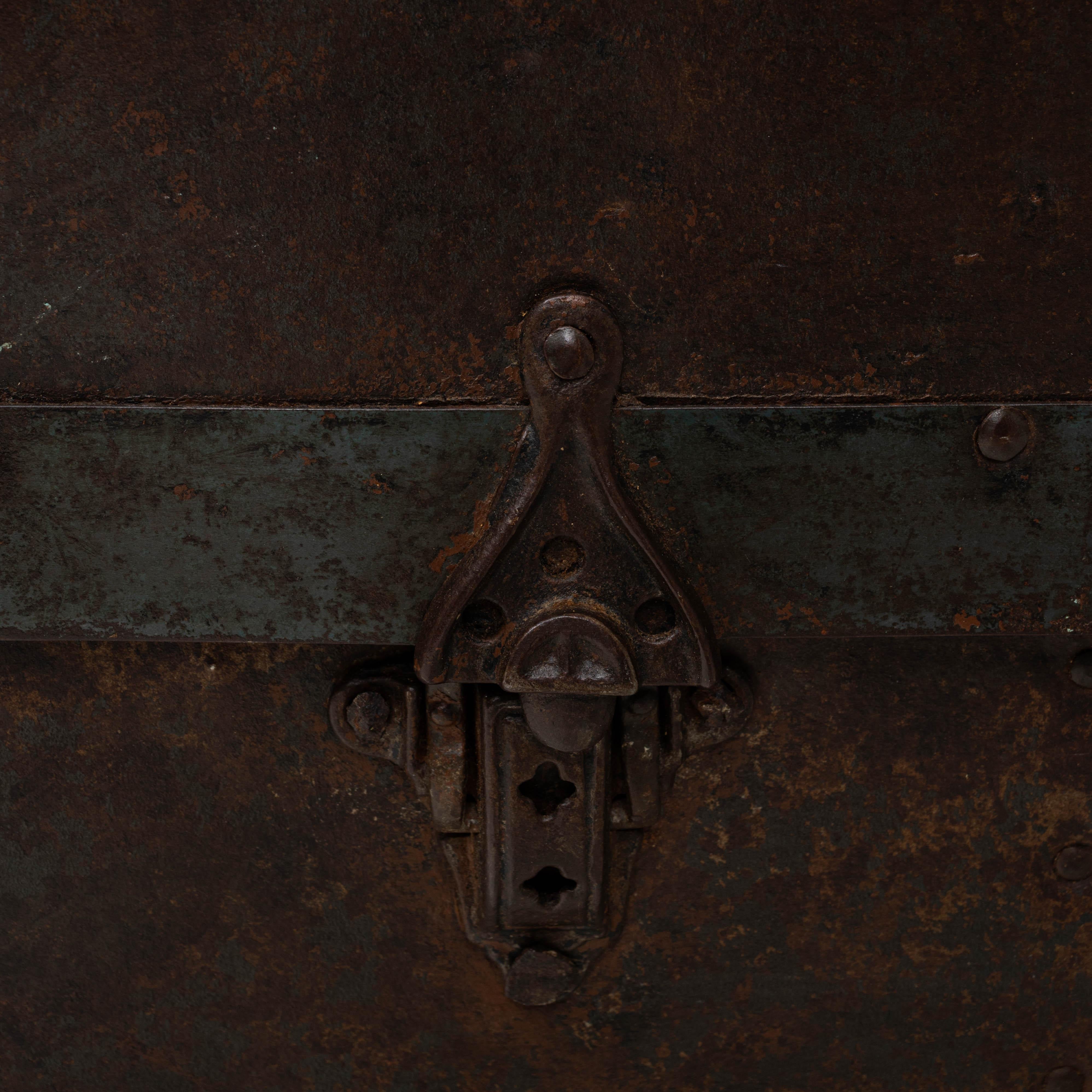 Baúl de madera francés del siglo XIX en venta 8