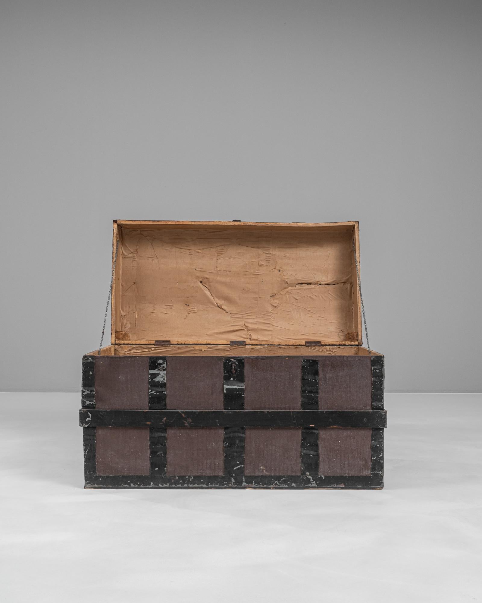 Francese Baule di legno francese del XIX secolo in vendita