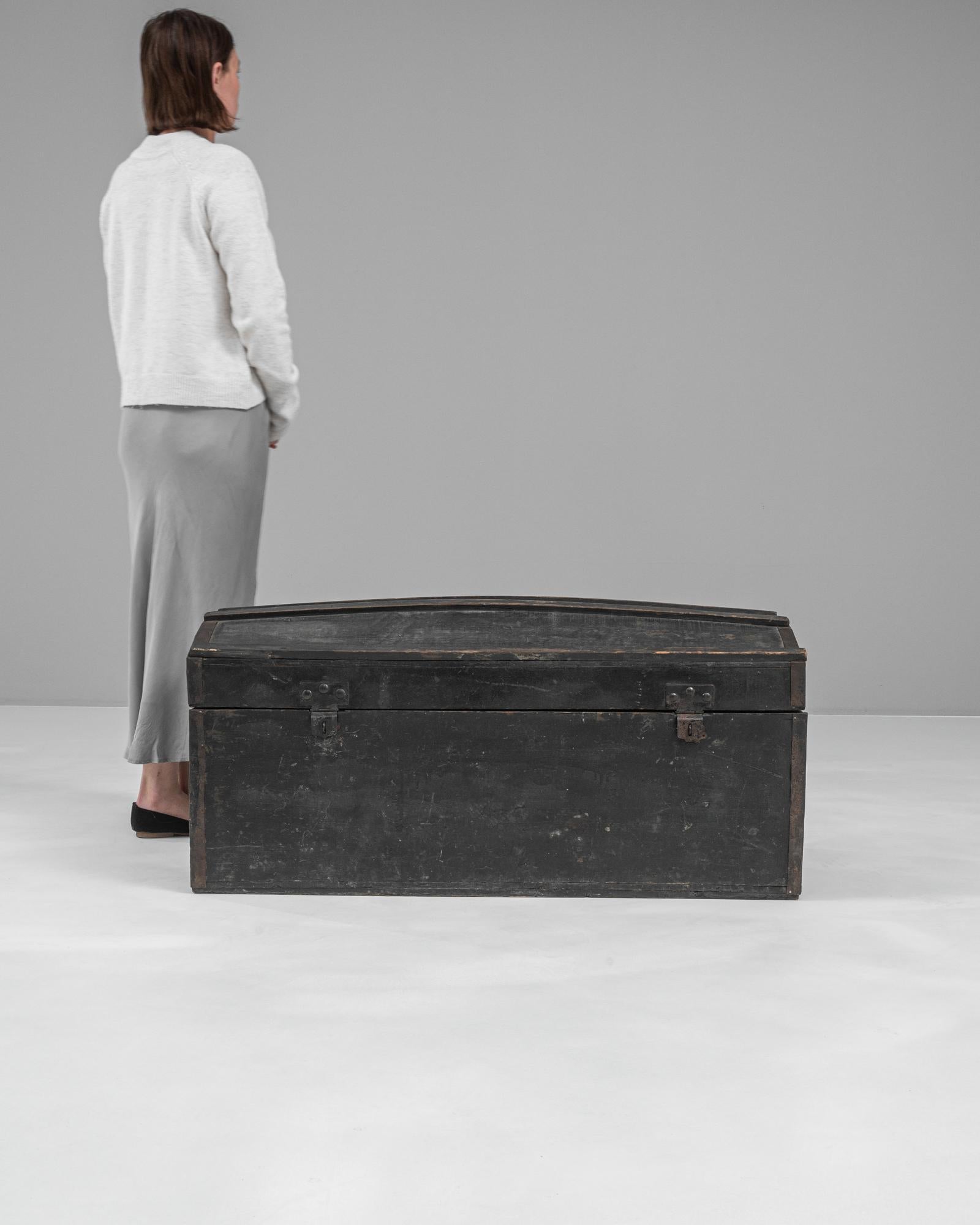 19th Century French Wooden Trunk 1