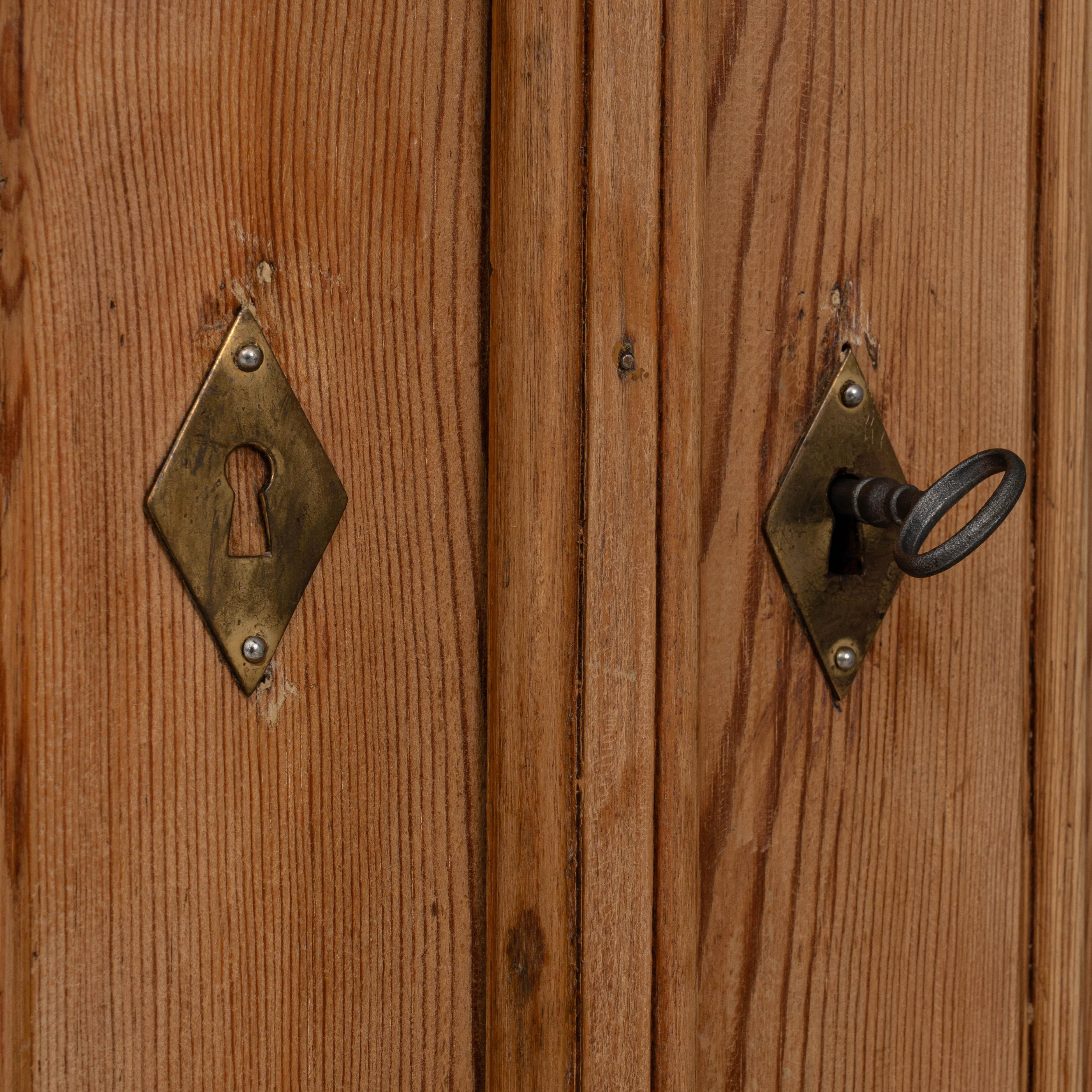 Vetrina in legno francese del XIX secolo in vendita 9