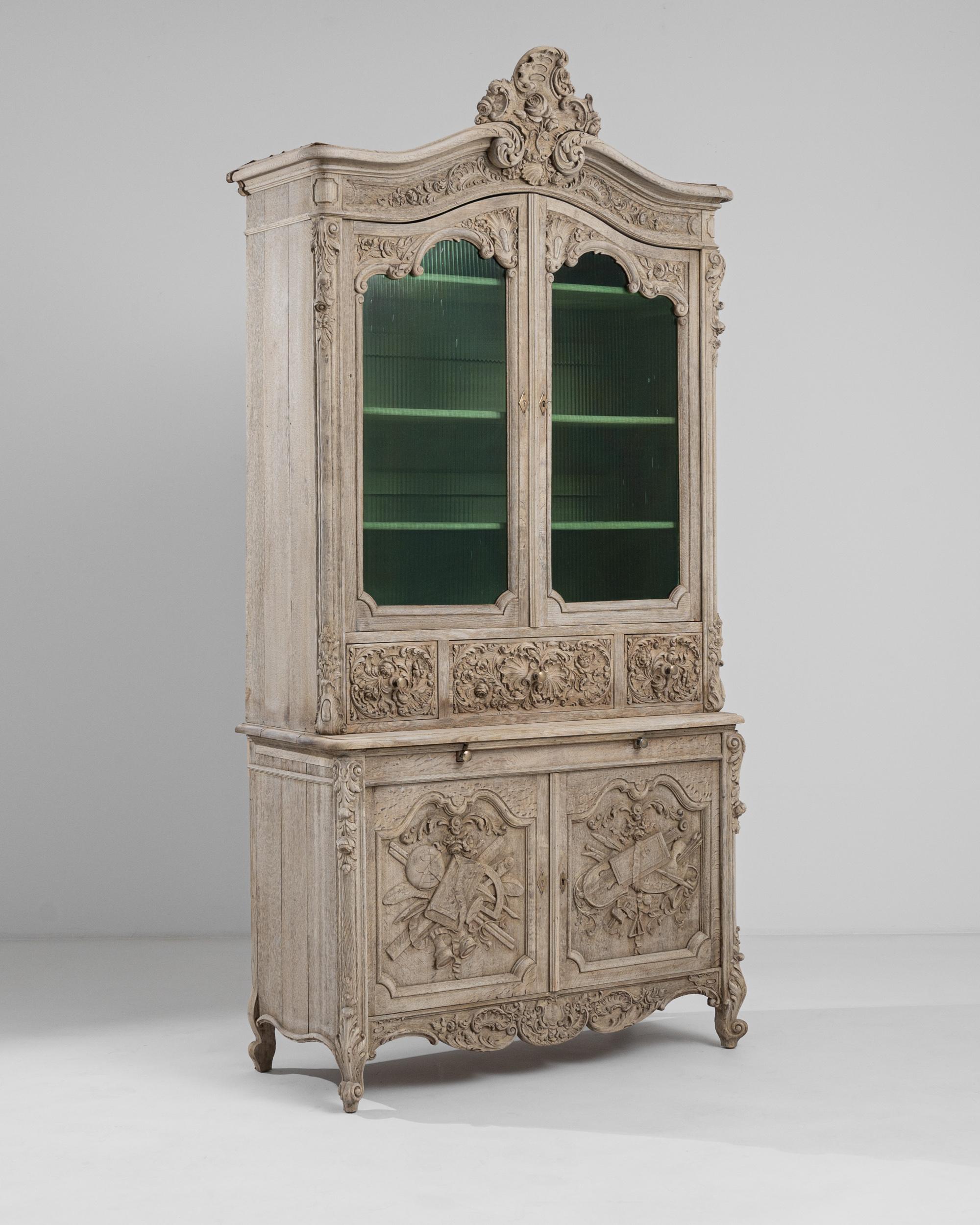 19th Century French Wooden Vitrine In Good Condition In High Point, NC