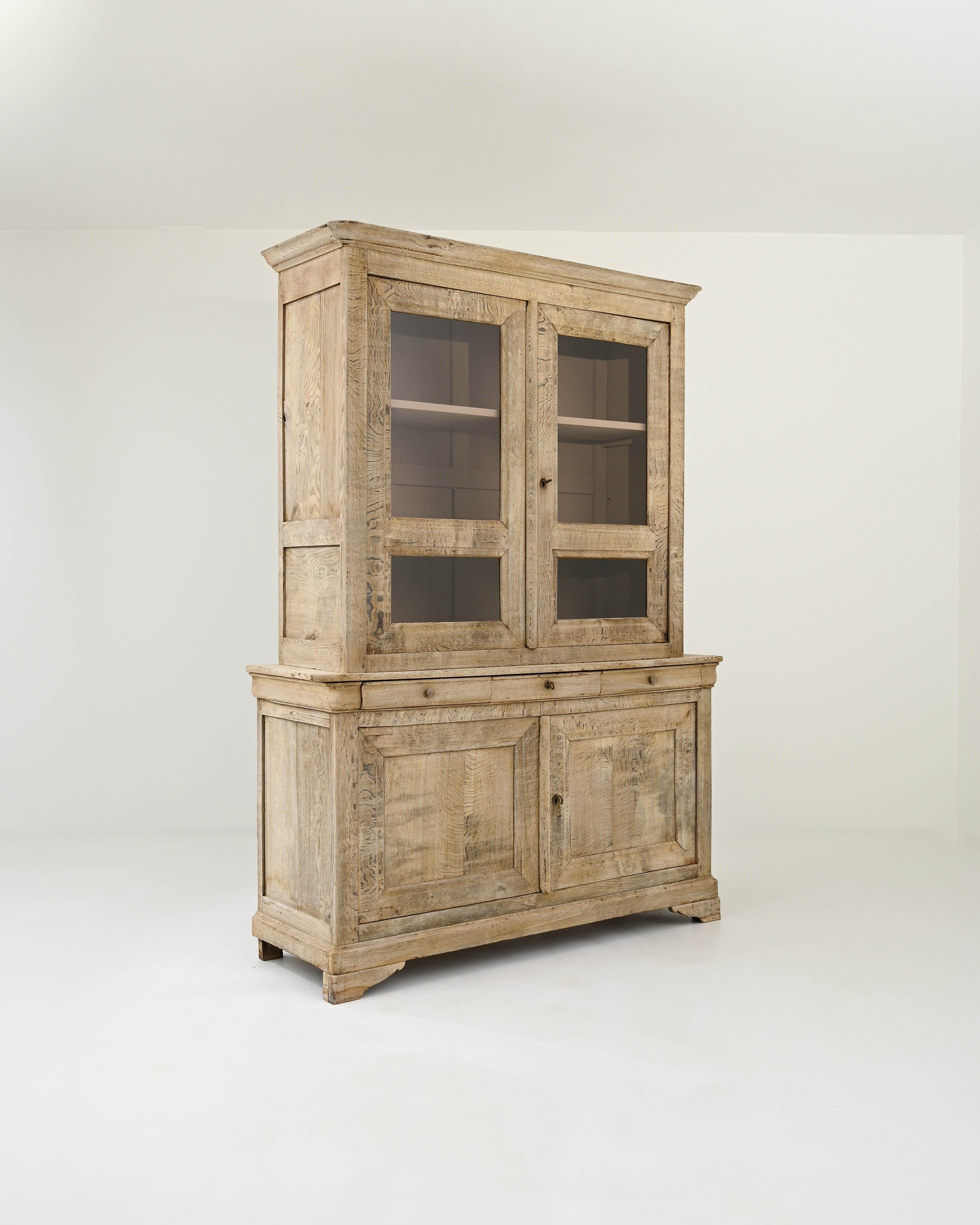 19th Century French Wooden Vitrine In Good Condition In High Point, NC