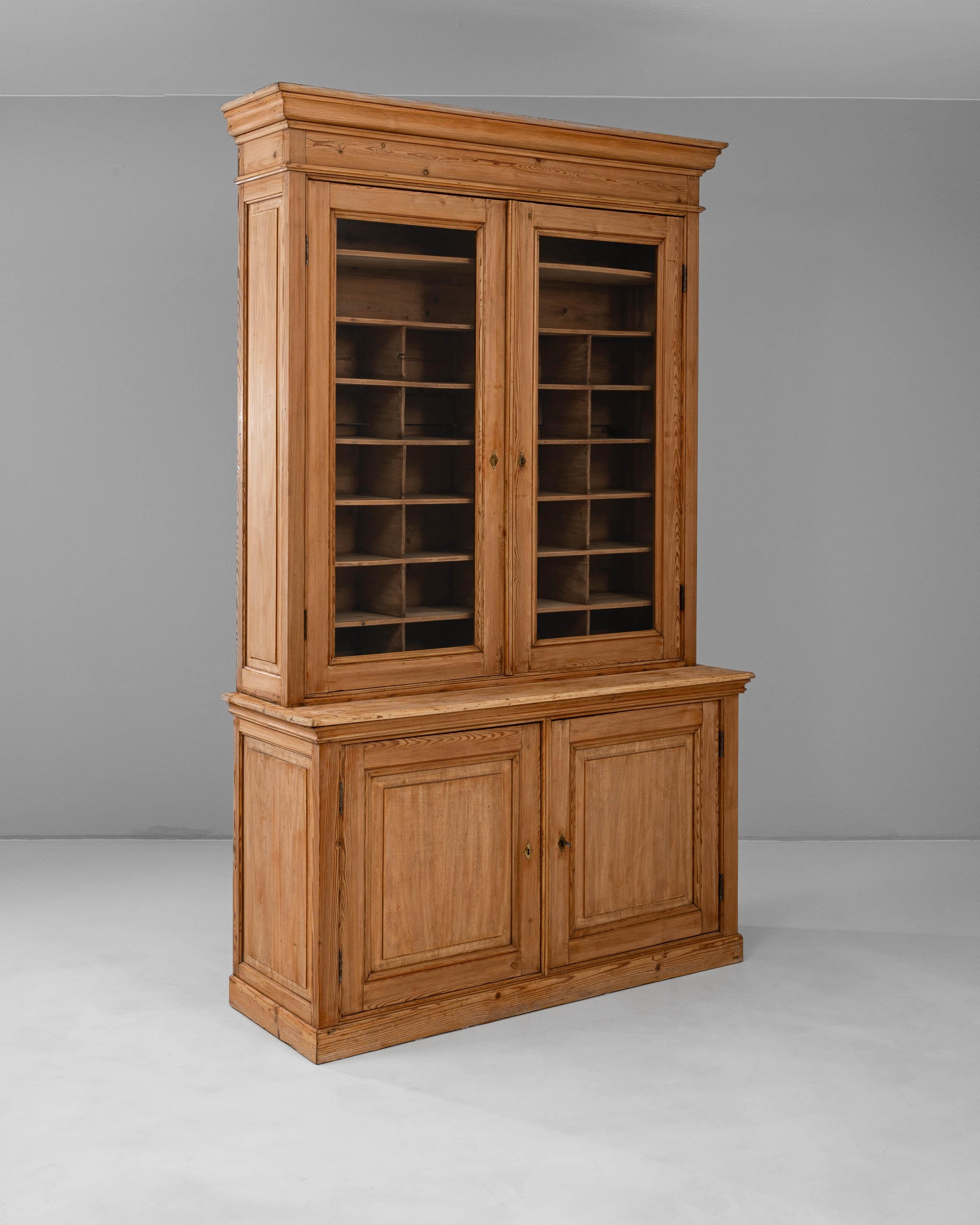 Vetro Vetrina in legno francese del XIX secolo in vendita