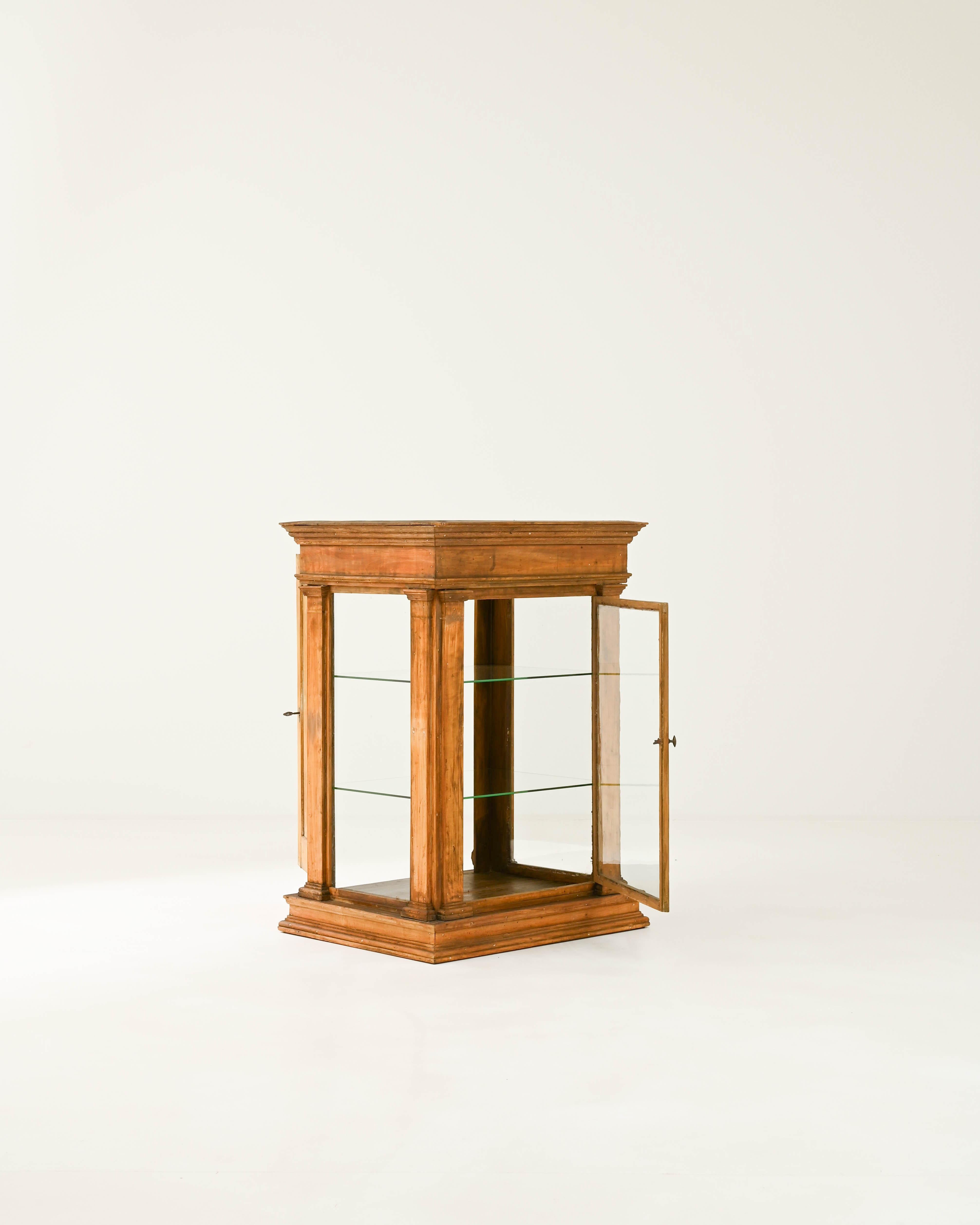 19th Century French Wooden Vitrine For Sale 1