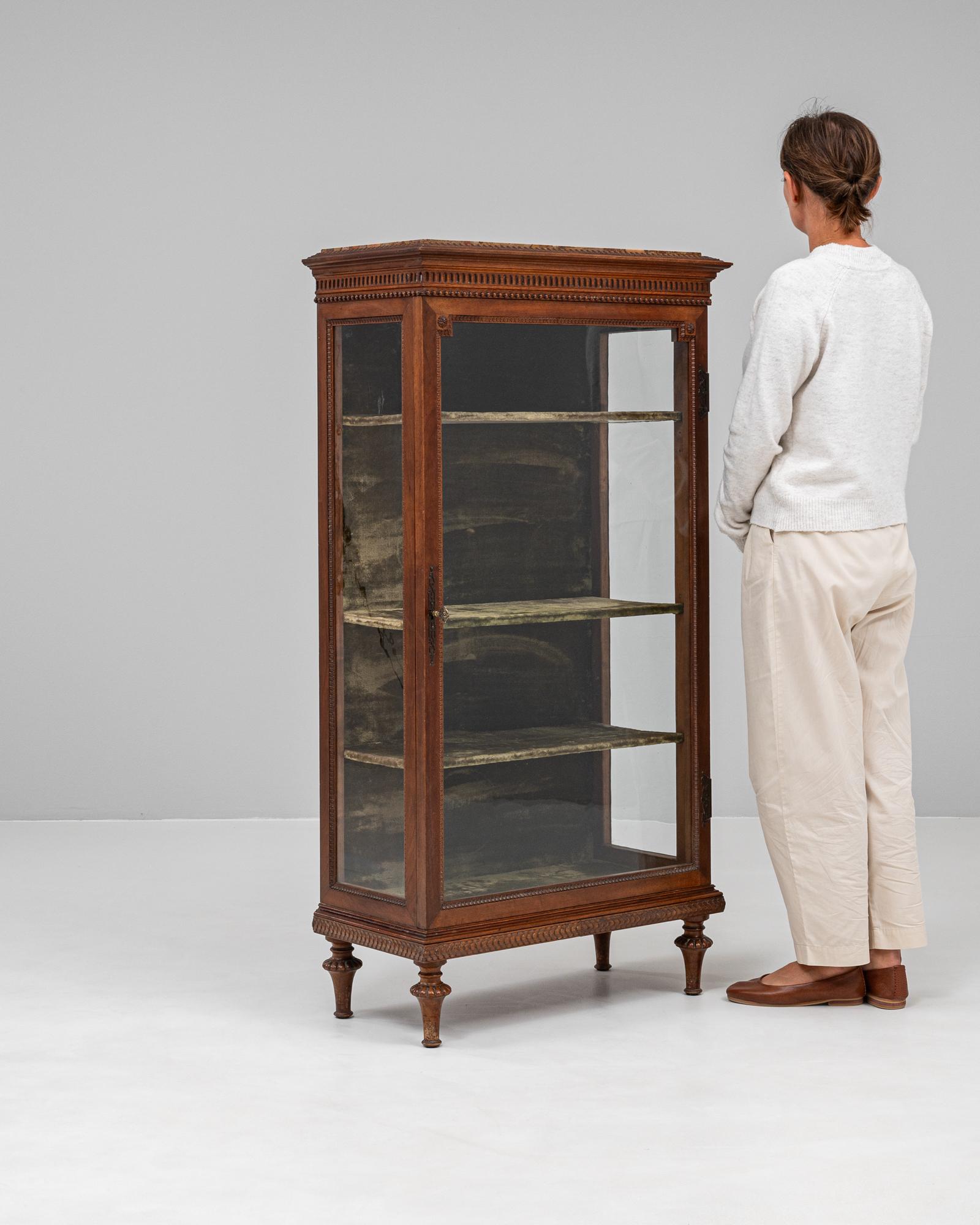 Französische Holzvitrine aus dem 19. Jahrhundert im Angebot 2