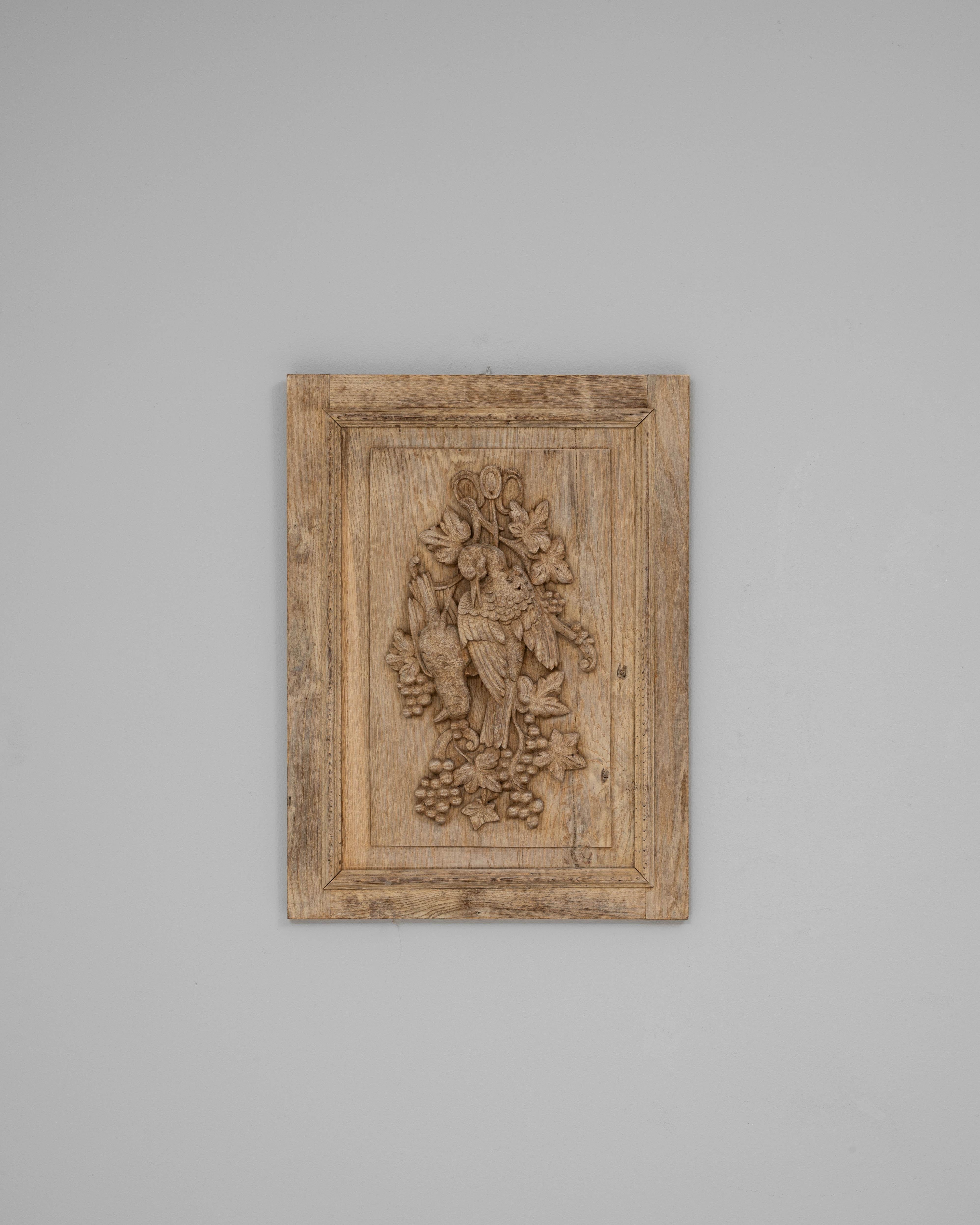 Decorazione da parete in legno francese del XIX secolo In condizioni buone in vendita a High Point, NC