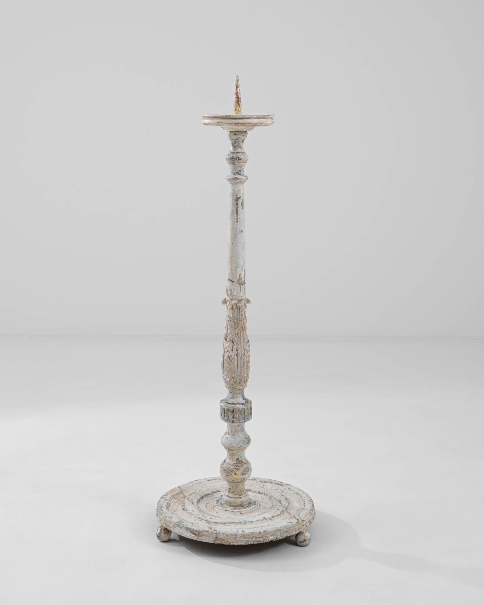 19th Century French Wooden White Patinated Floor Candlestick For Sale 4