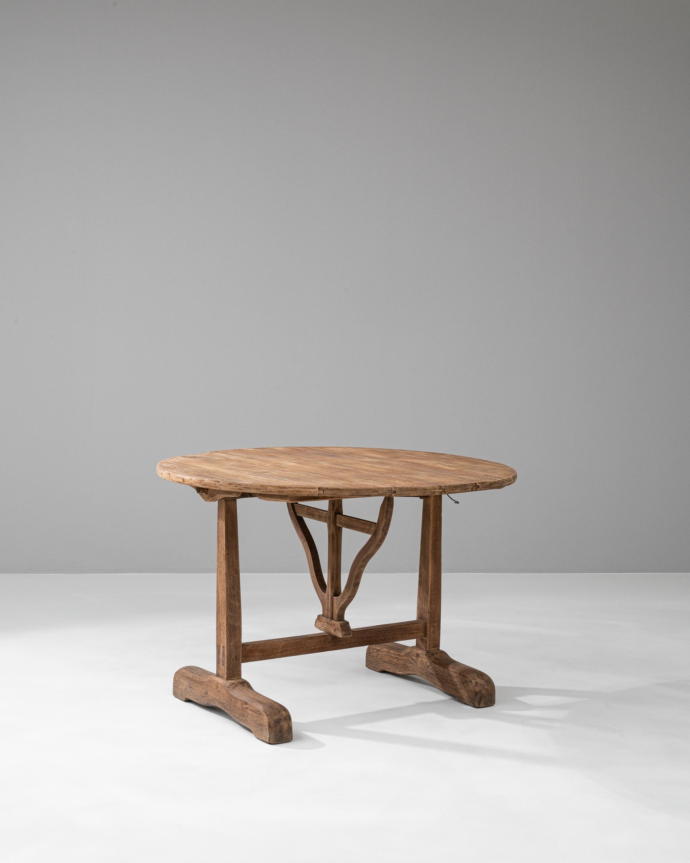 19th Century French Wooden Wine Tasting Table For Sale 2