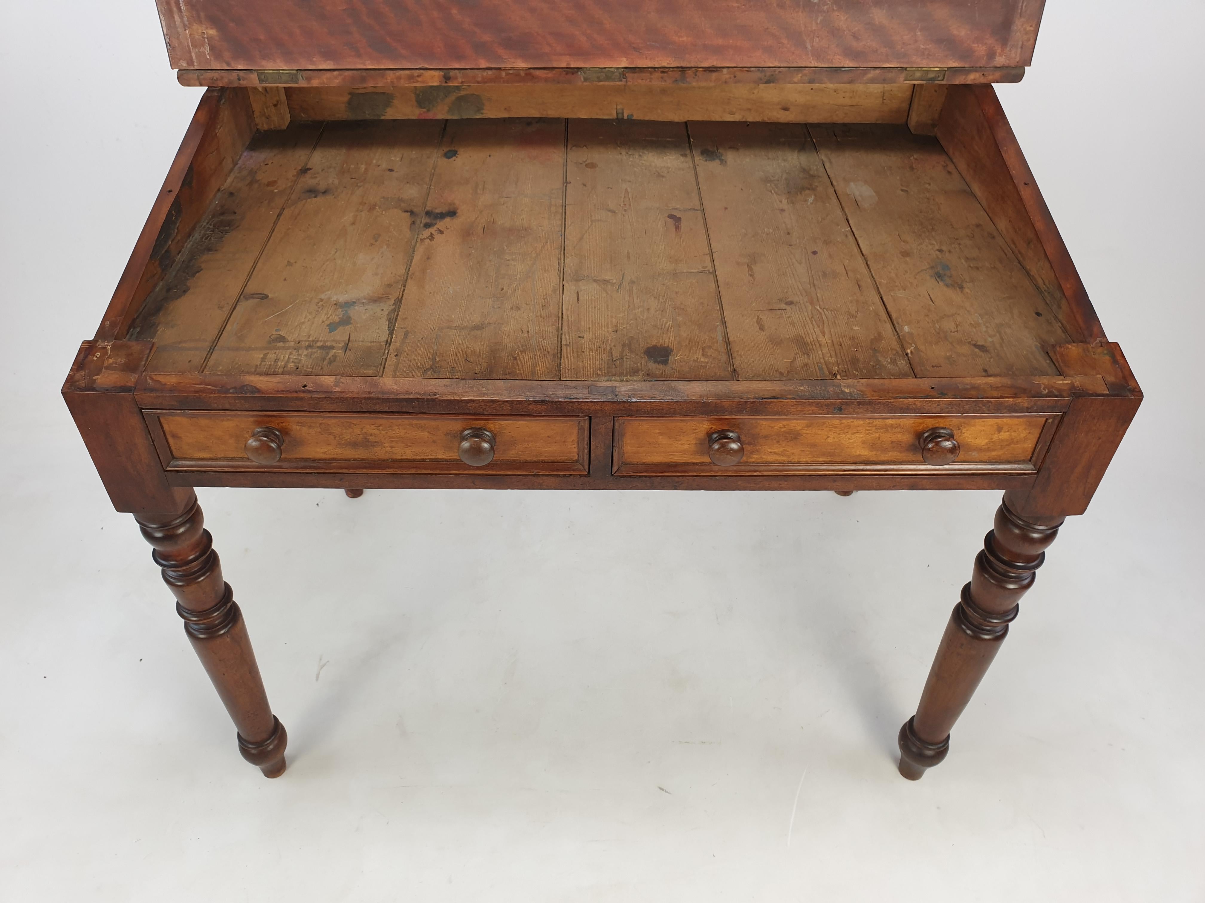 Scrivania francese in legno del XIX secolo in vendita 5