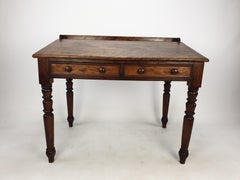 Scrivania francese in legno del XIX secolo