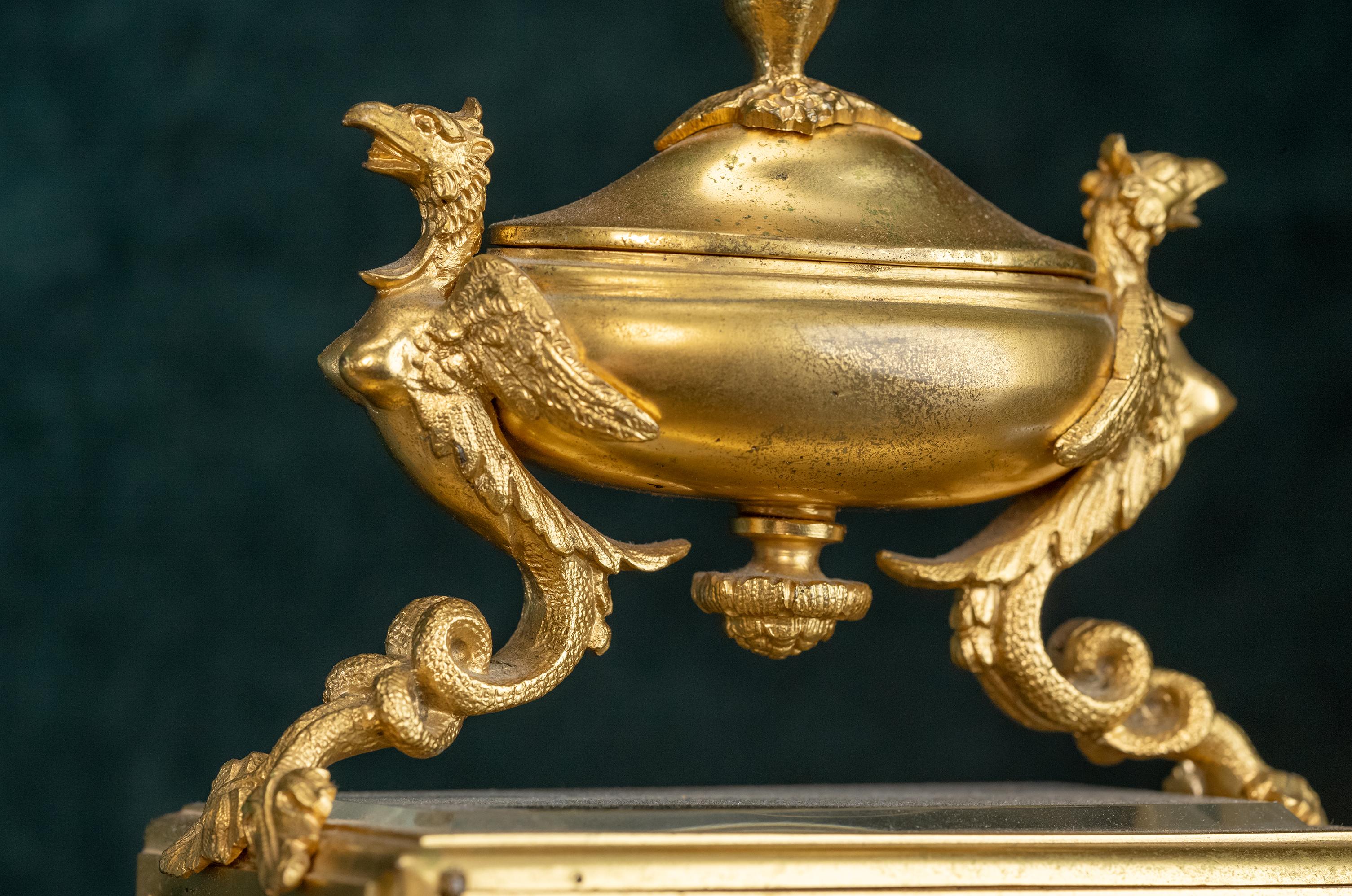 Carlo X Set da scrittura francese del XIX secolo con orologio da viaggio di Moser à Paris. in vendita