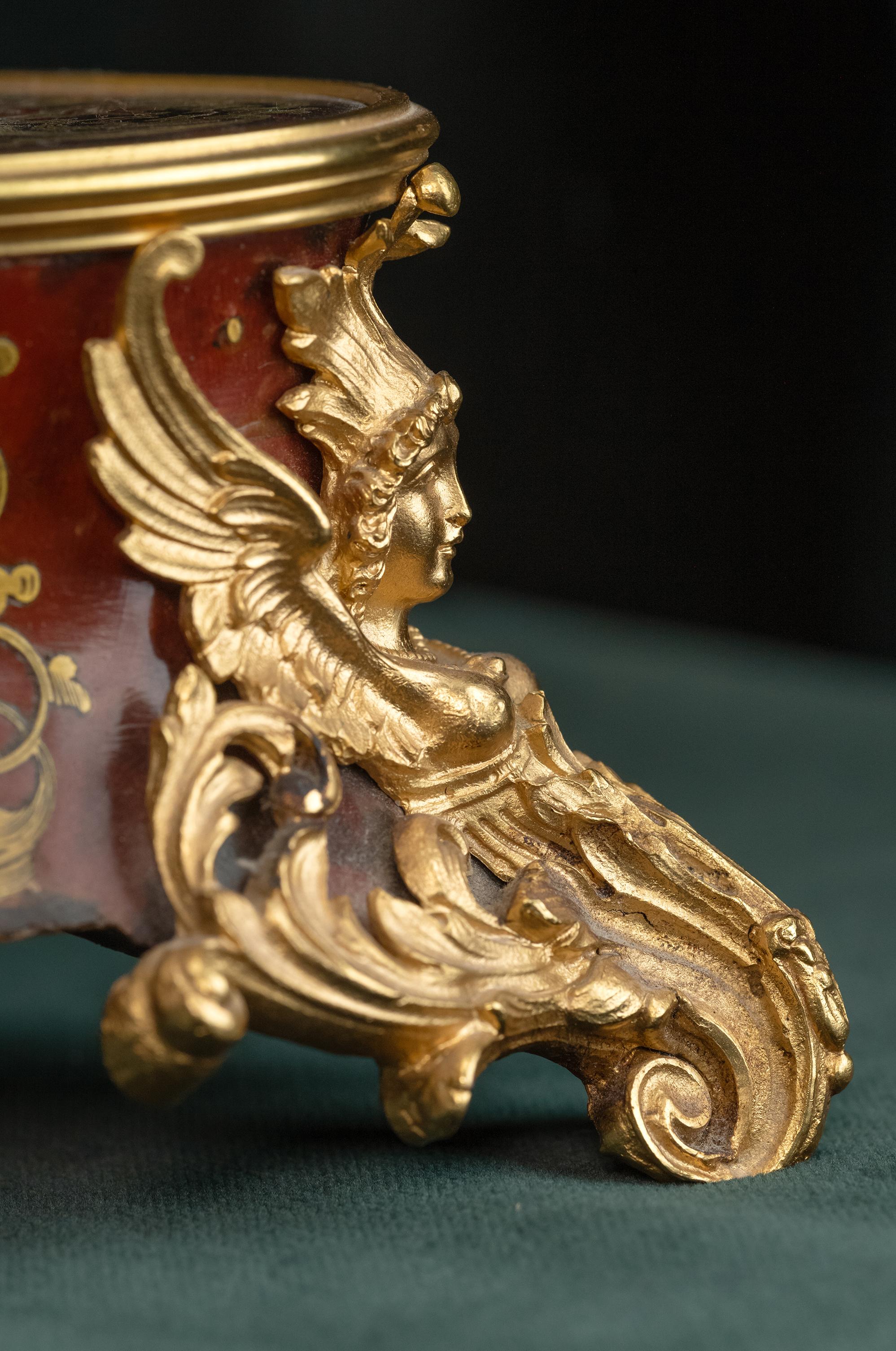 Marqueterie Set da scrittura francese del XIX secolo con orologio da viaggio di Moser à Paris. in vendita