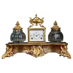 Set da scrittura francese del XIX secolo con orologio da viaggio di Moser à Paris.