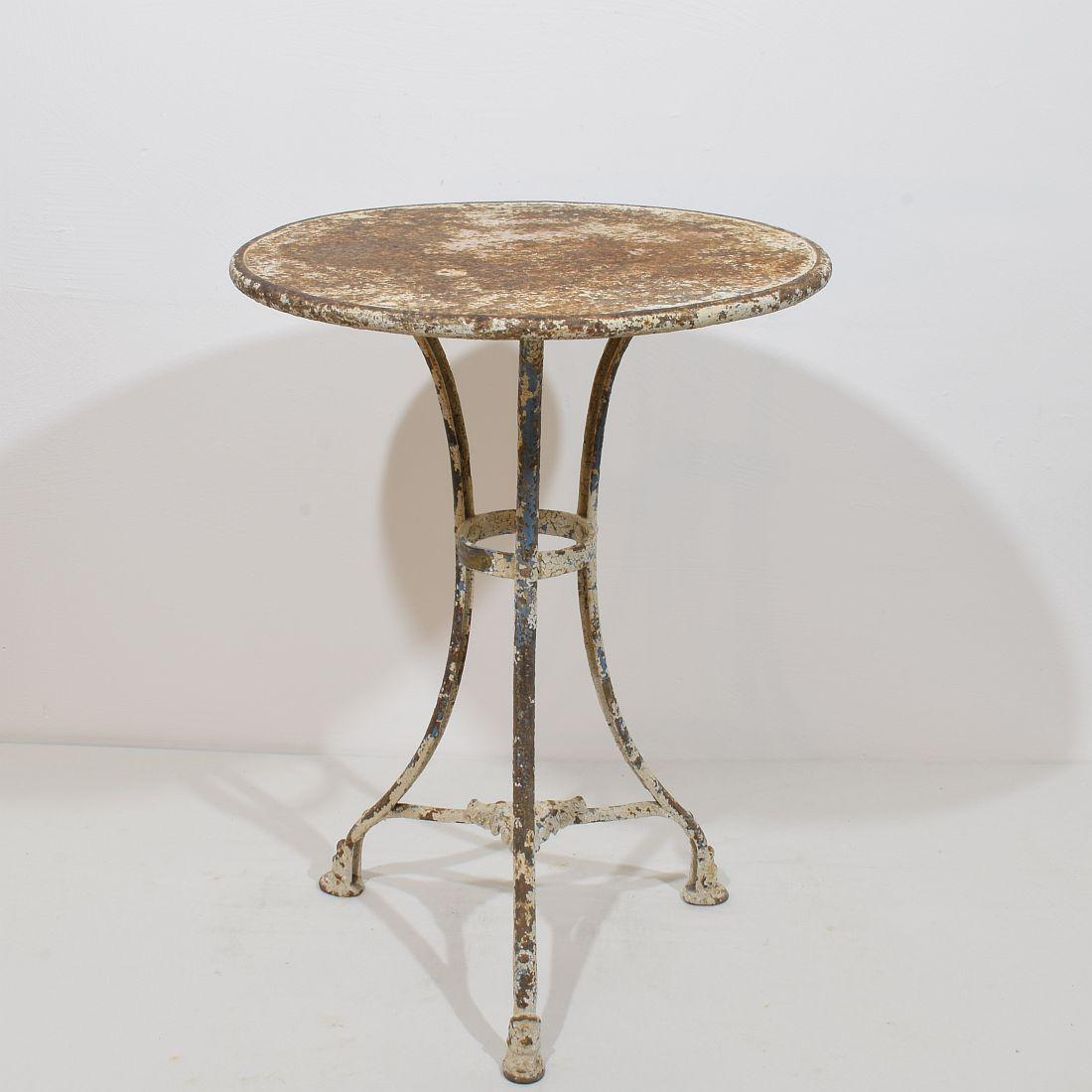 19th Century French Wrough and Cast Iron Bistro Table from Arras In Good Condition For Sale In Buisson, FR