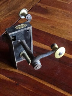 Serrure ancienne en fer forgé français du 19ème siècle avec clé d'origine