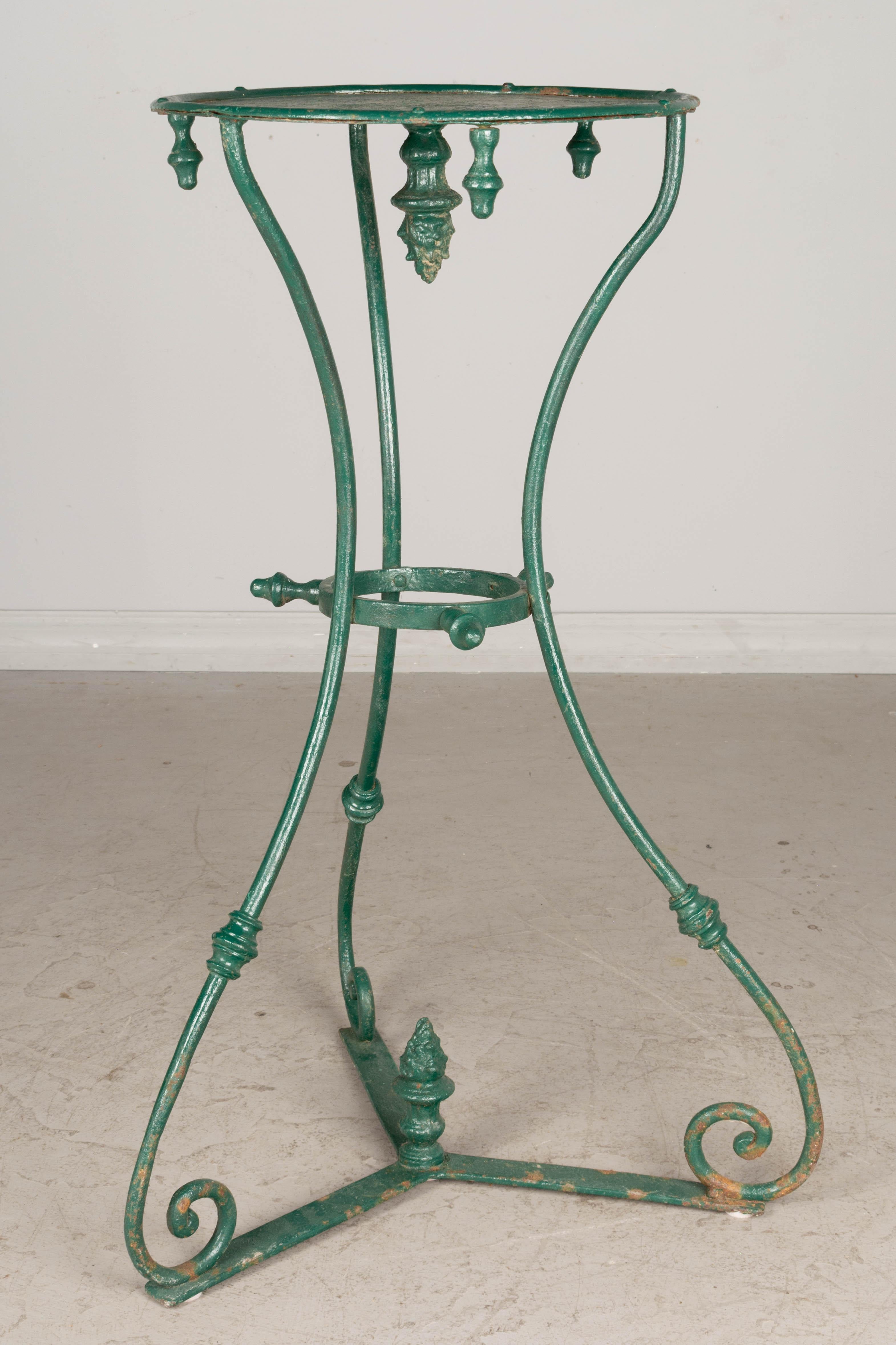 19th Century French Wrought Iron Garden Pedestal For Sale 4