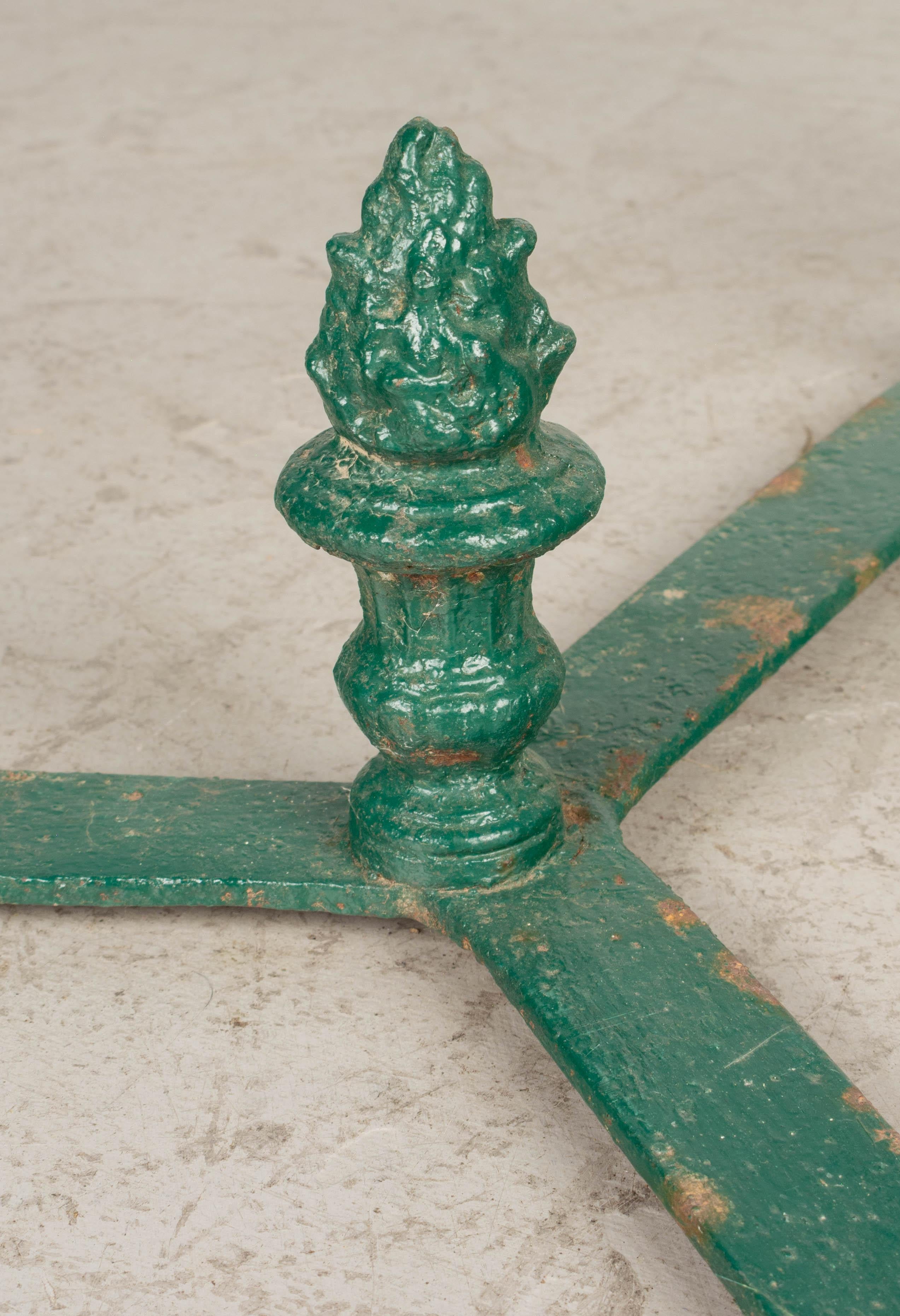 19th Century French Wrought Iron Garden Pedestal For Sale 9