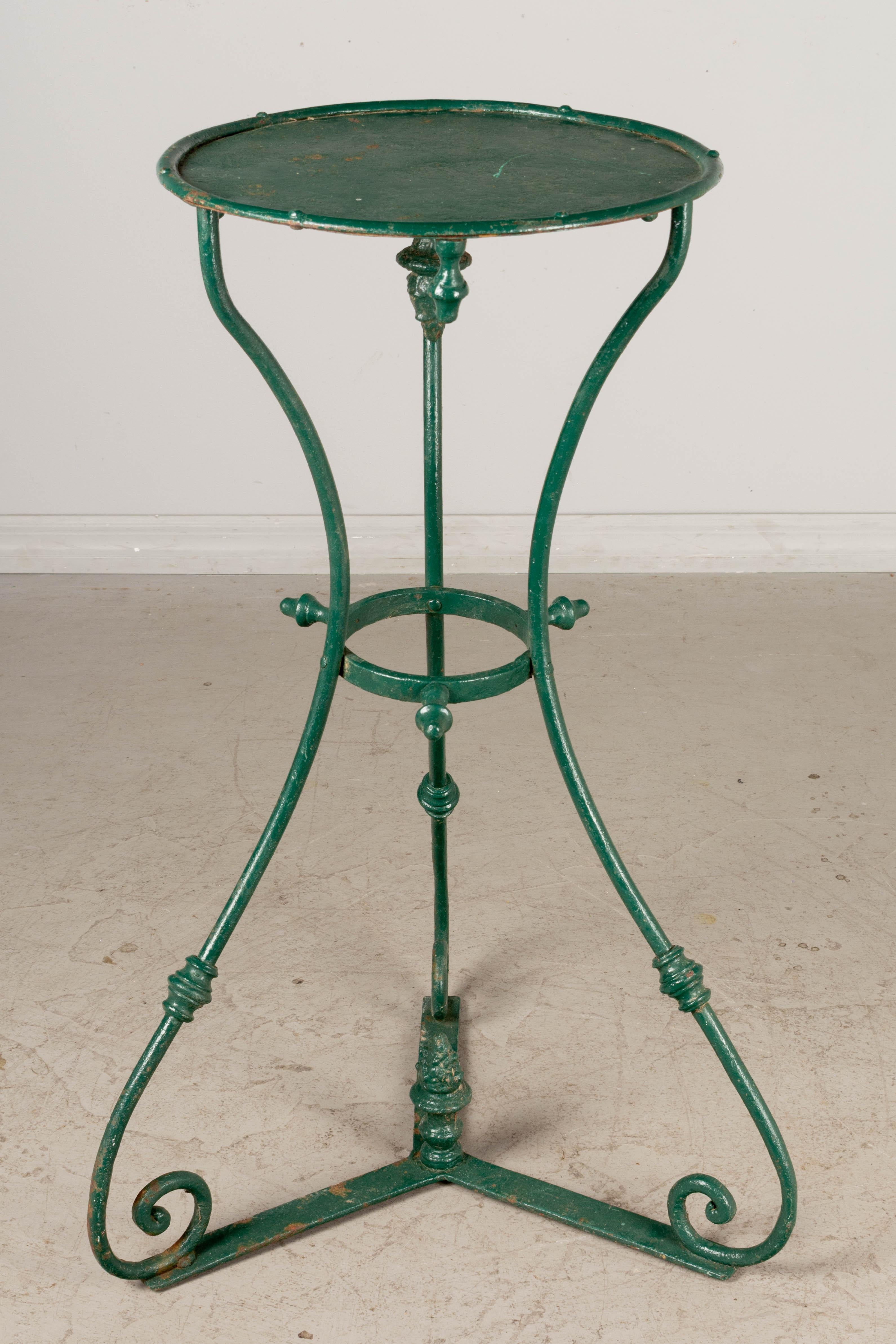 Beaux Arts 19th Century French Wrought Iron Garden Pedestal For Sale