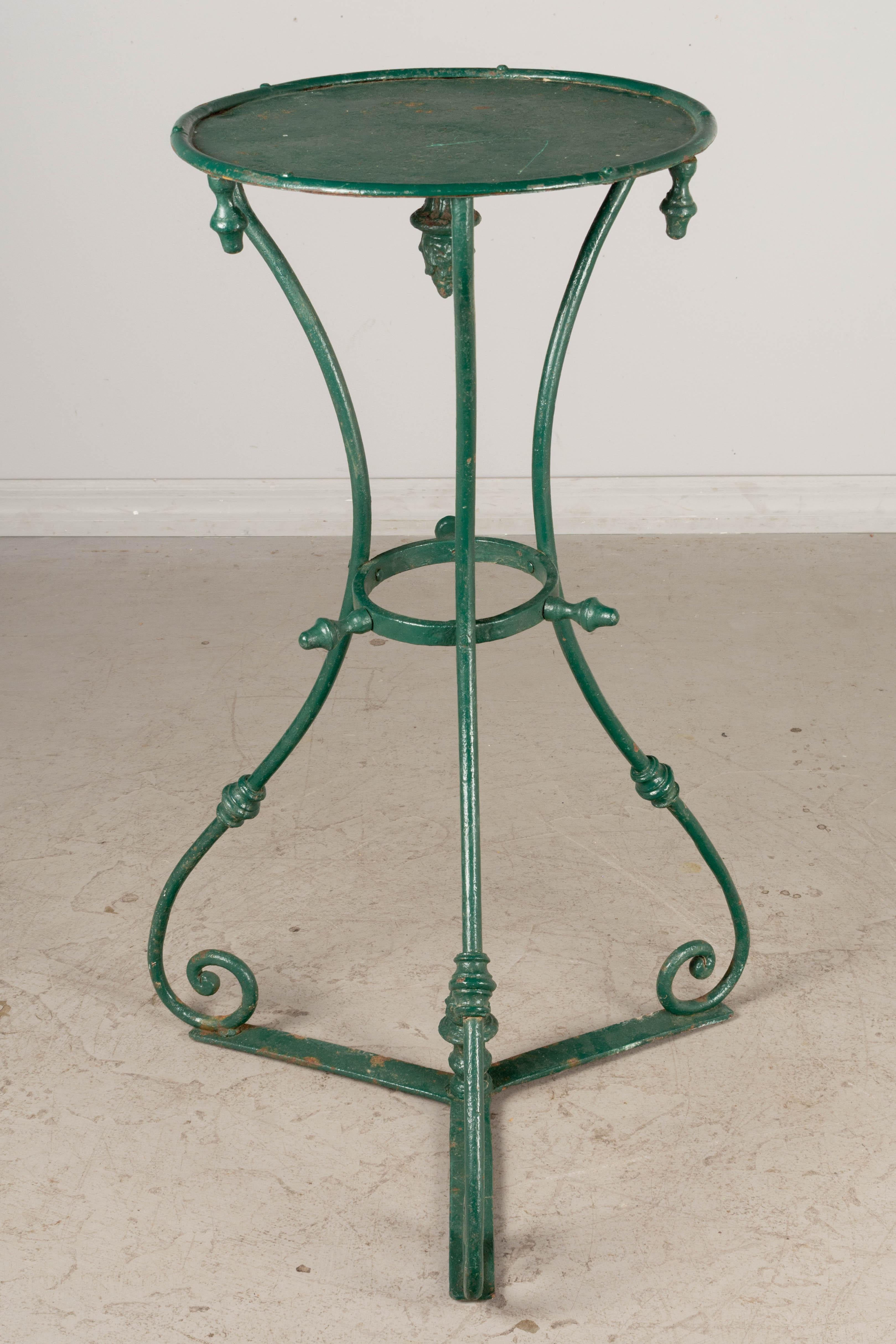 Cast 19th Century French Wrought Iron Garden Pedestal For Sale