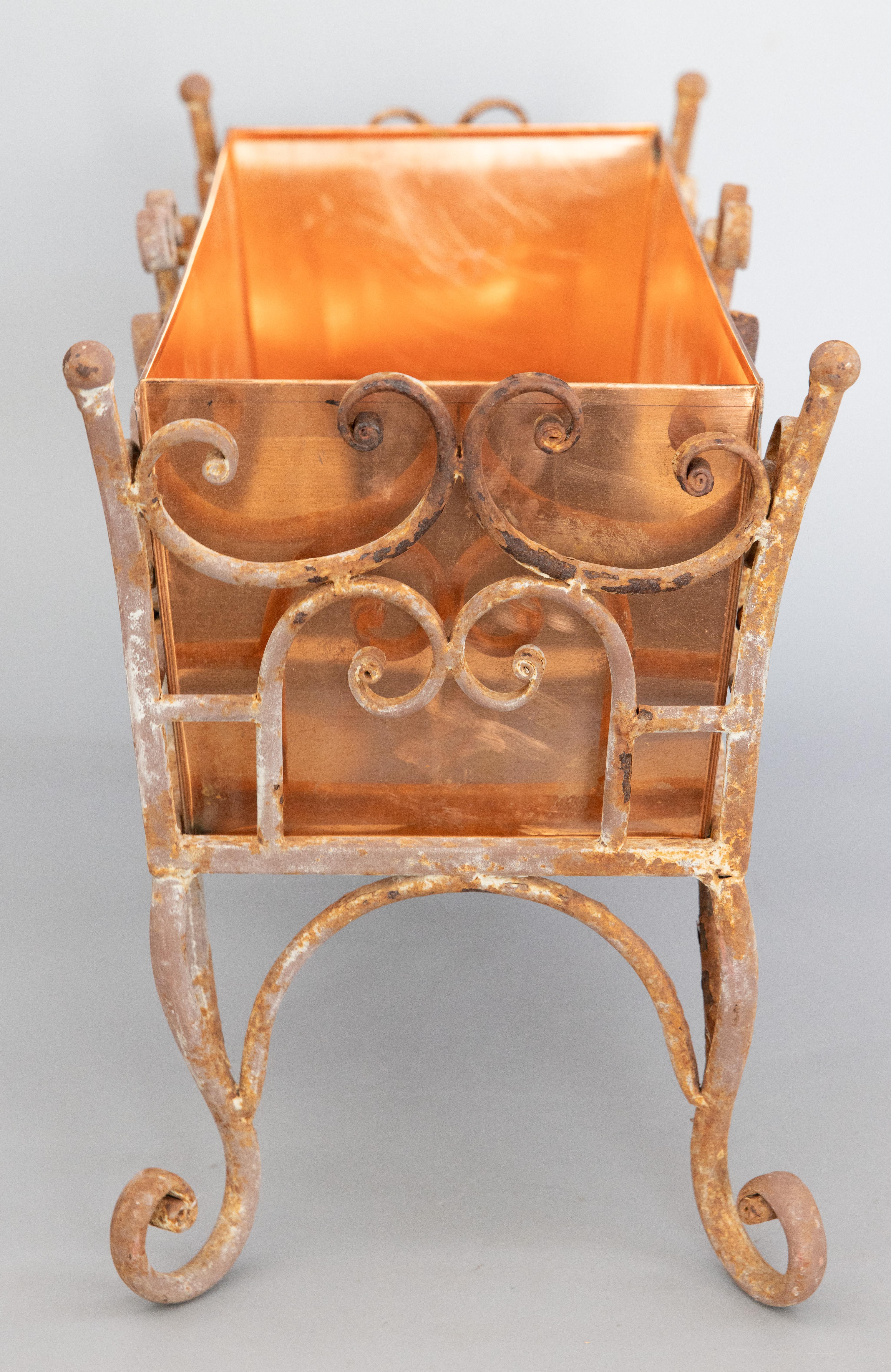 19th Century French Wrought Iron Jardiniere Wine Cooler With Custom Copper Liner In Good Condition For Sale In Pearland, TX
