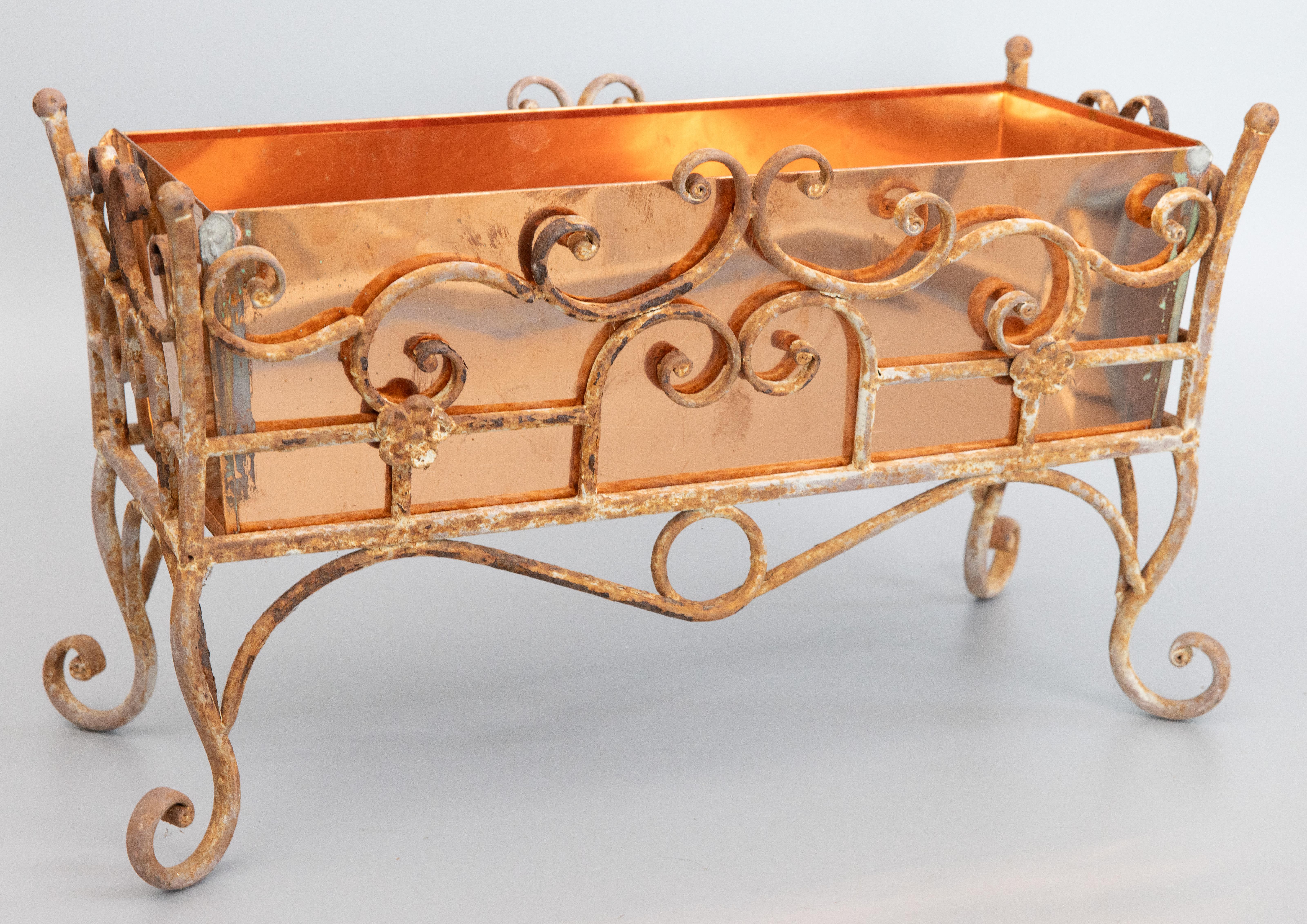 19th Century French Wrought Iron Jardiniere Wine Cooler With Custom Copper Liner For Sale 1