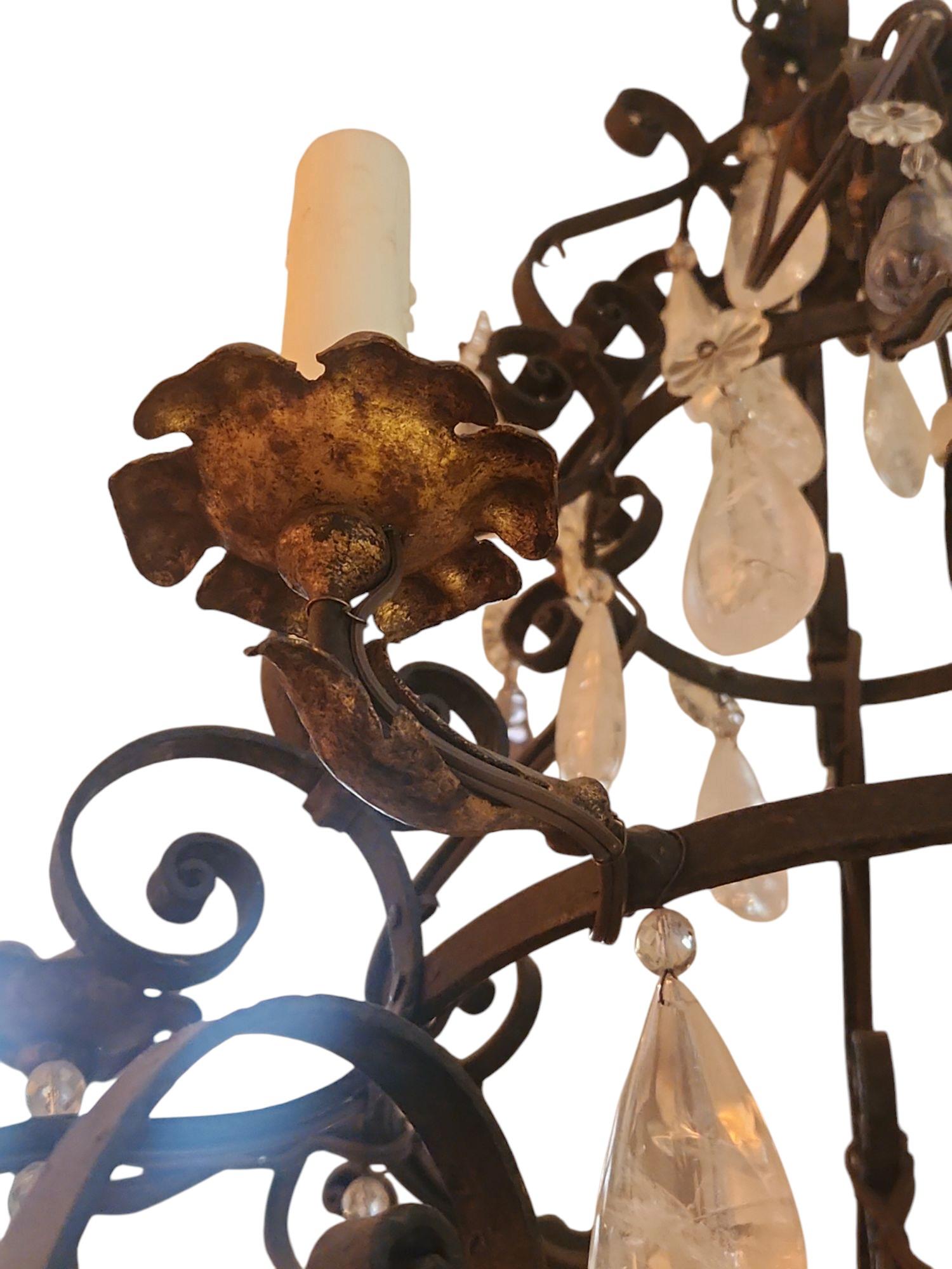 Fait main Lustre en fer forgé et cristal de roche du 19ème siècle en vente