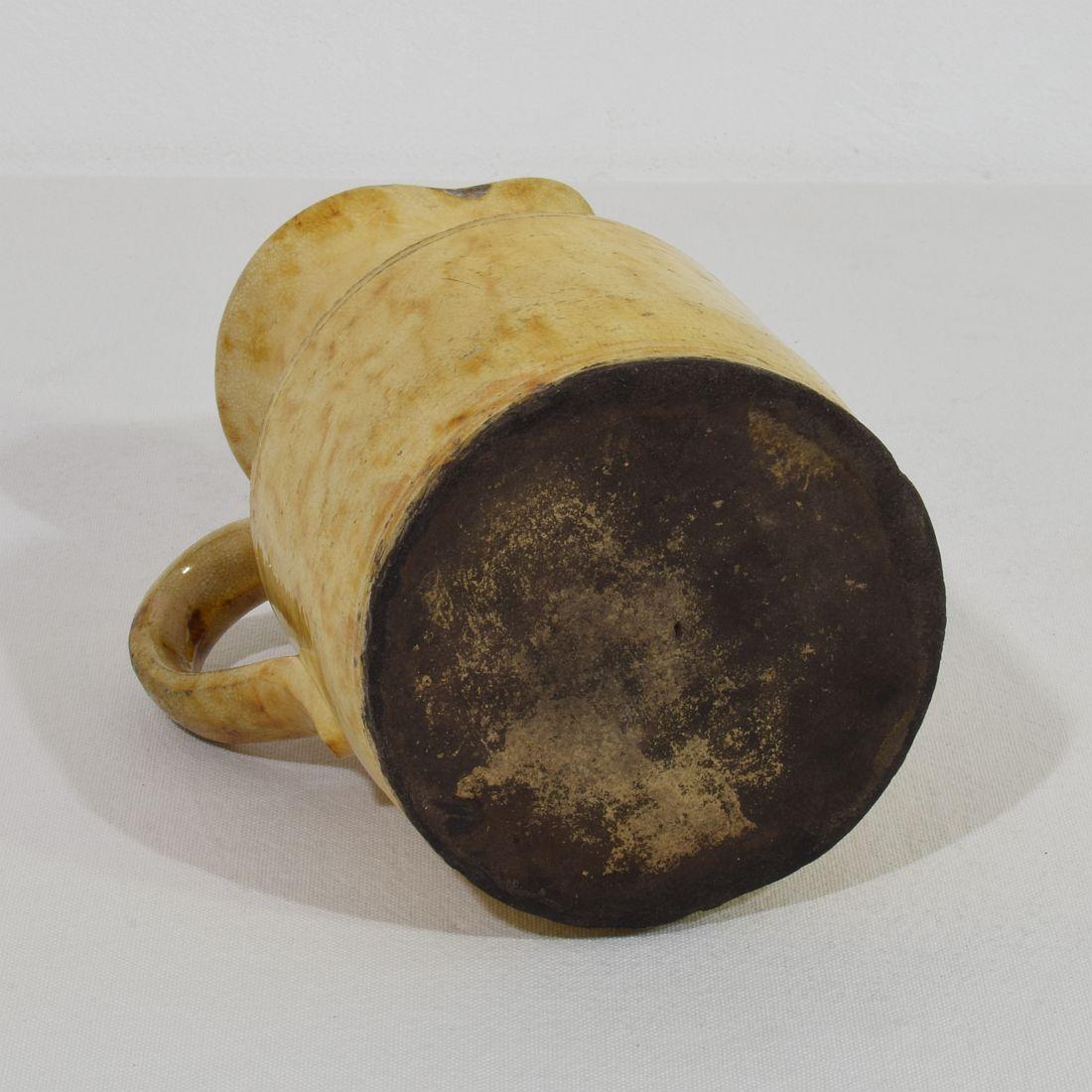19th Century, French Yellow Glazed Earthenware Water Jug For Sale 7