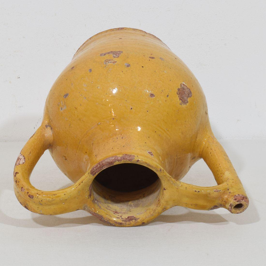 Französischer gelb glasierter Terrakotta-Krug oder Wasserkrug des 19. Jahrhunderts, 'Orjol im Angebot 9