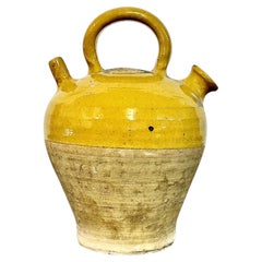 Cruche ou pichet à huile d'olive en terre cuite à glaçure jaune, datant du XIXe siècle, de fabrication française