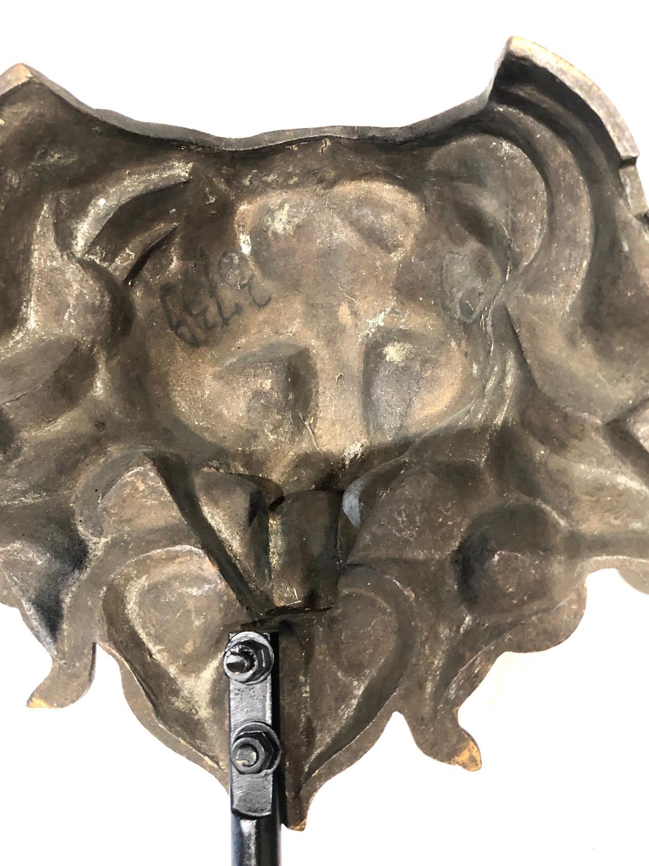 fragments de tête de lion en zinc du 19ème siècle:: ensemble de 6 en vente 1