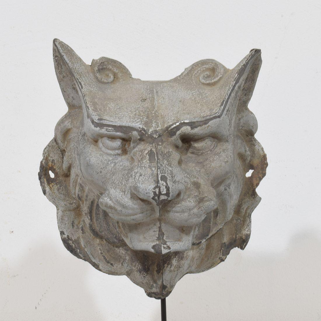 19th Century, French Zinc Mythical Lion- Wolf Head Fragment For Sale 2