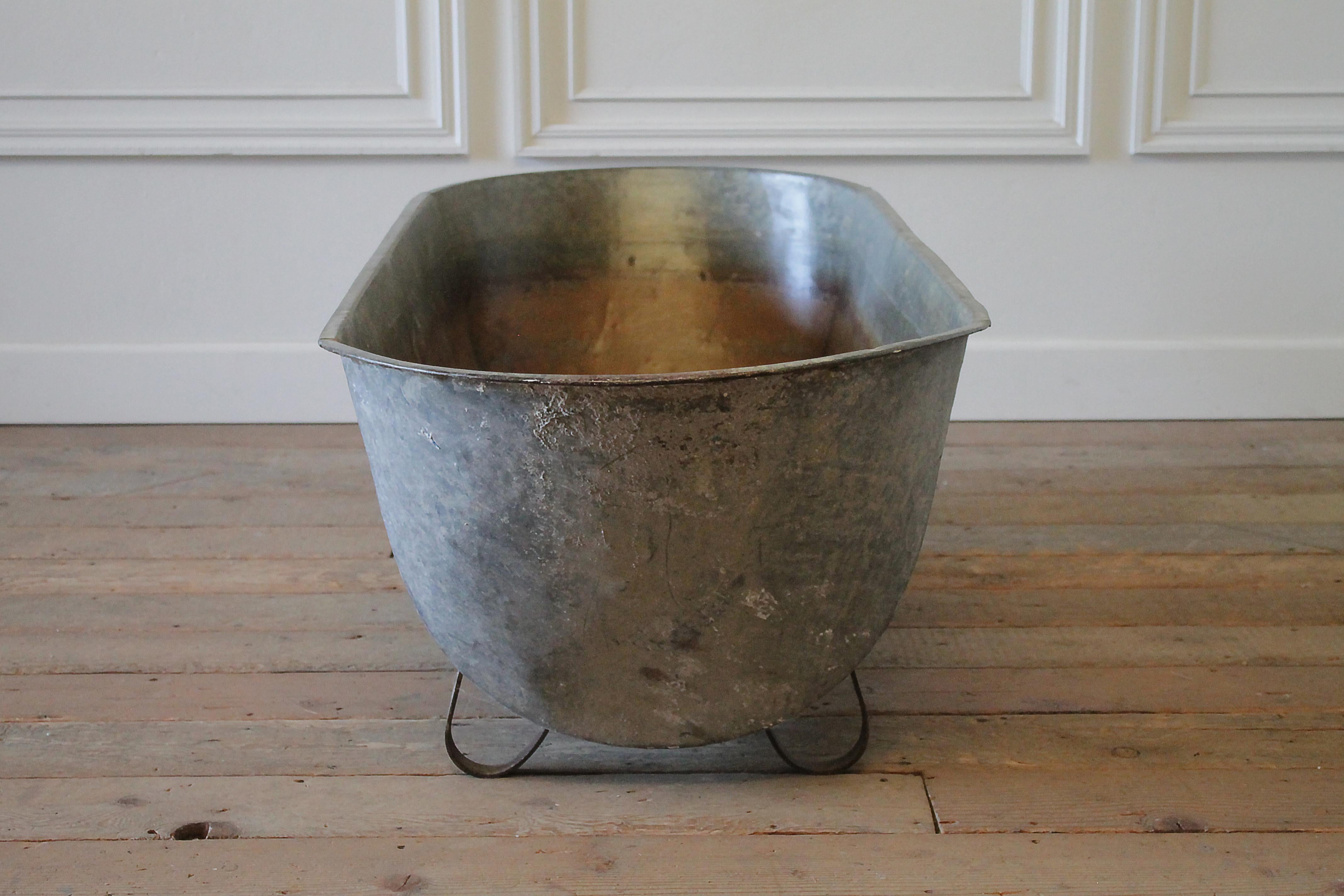 19th Century French Zinc Tub 2