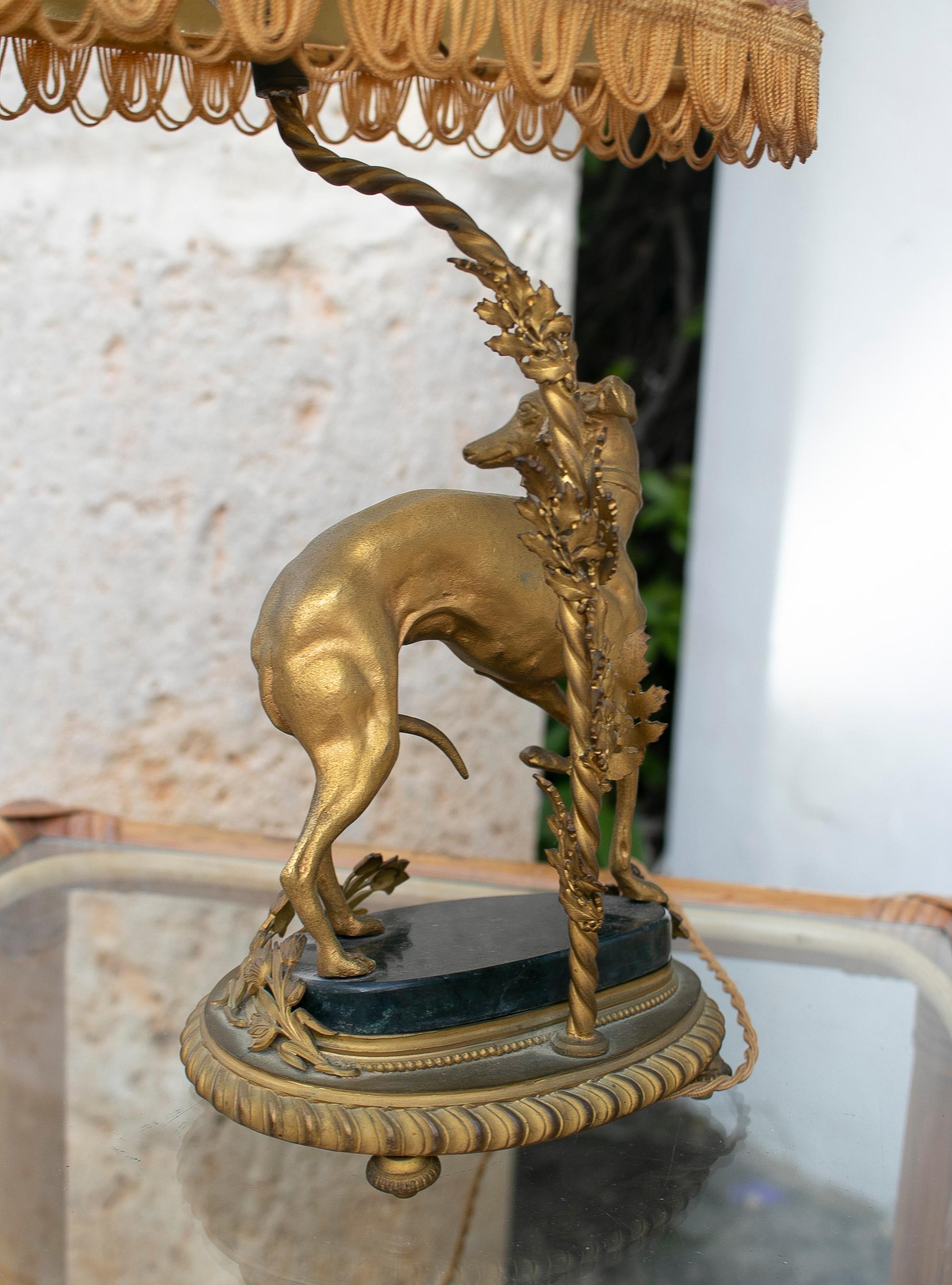 19th Century French Table Lamp with Dog in Gilded Bronze with Marble Base For Sale 10