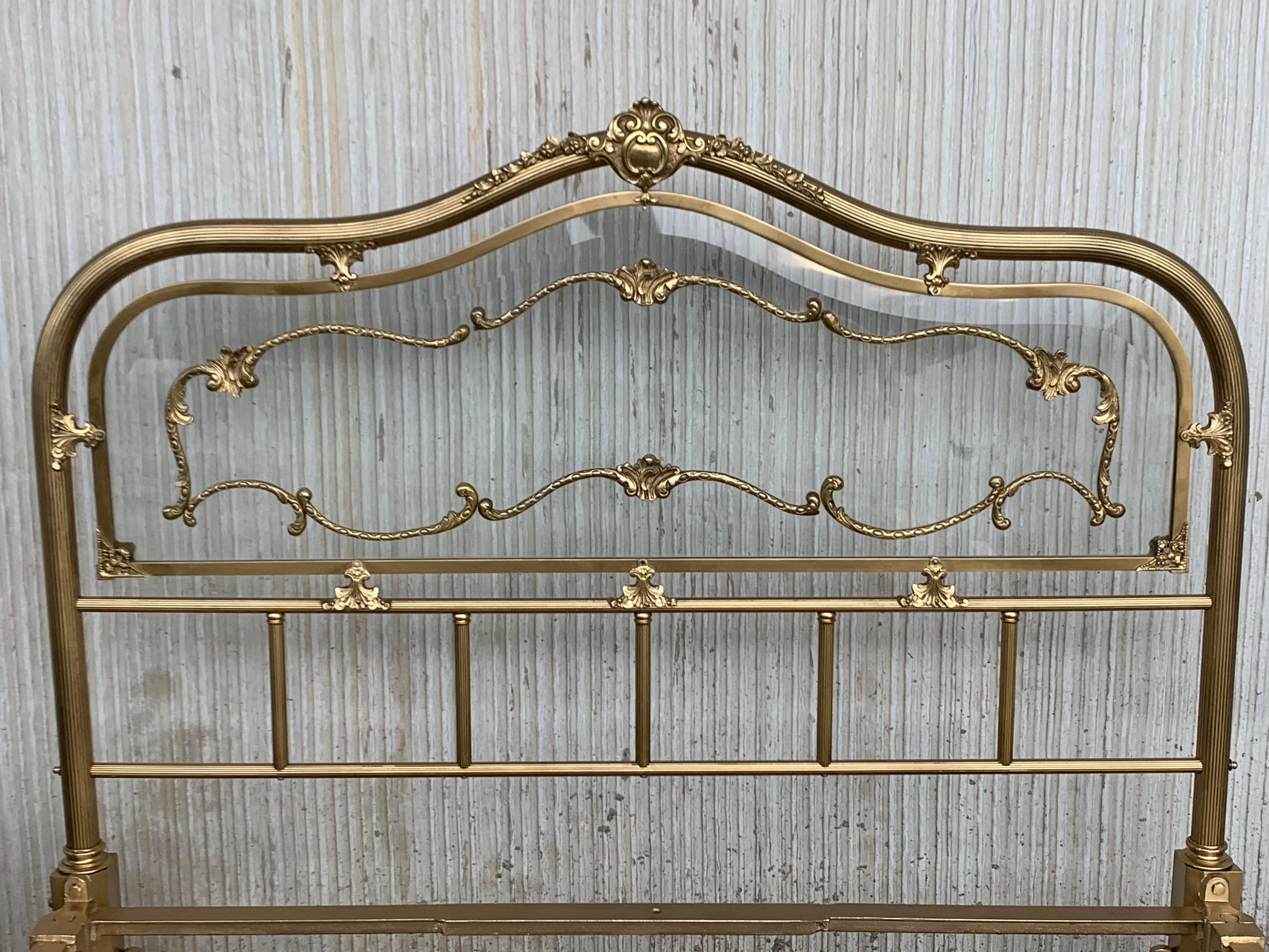 19th Century Full Bedroom French Belle Époque Bronze Iron Brass and Glass 9