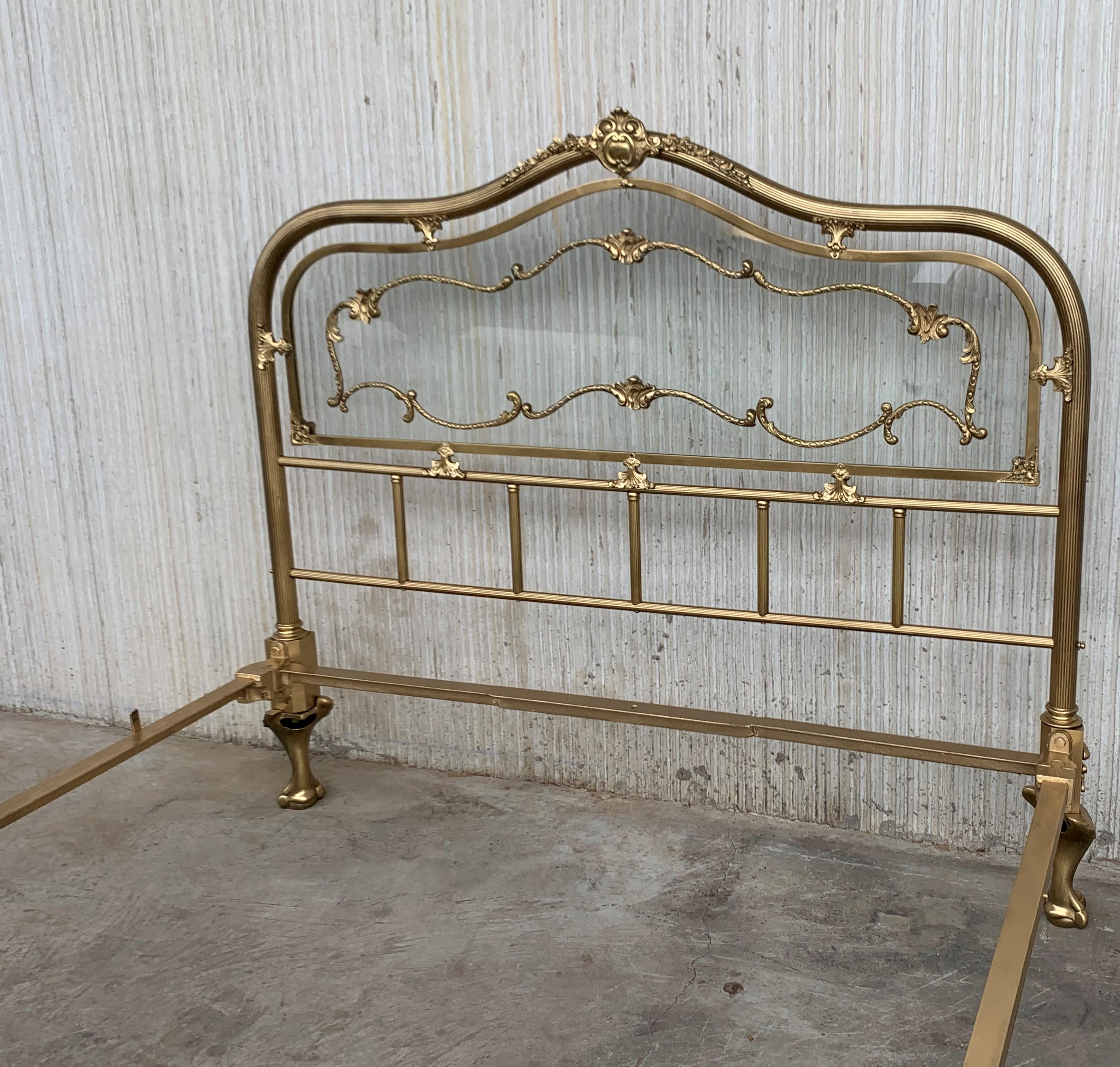 19th Century Full Bedroom French Belle Époque Bronze Iron Brass and Glass 21