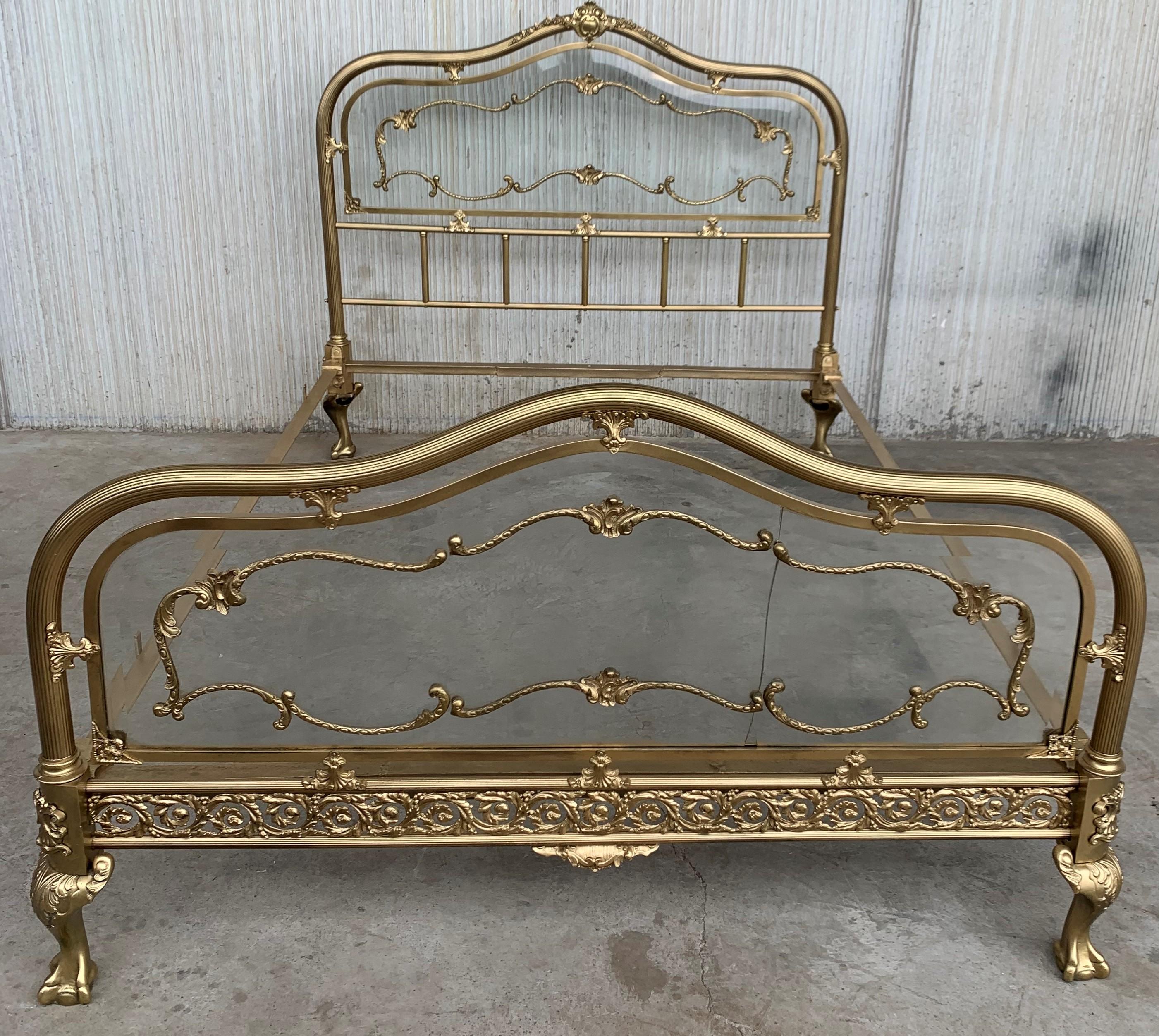 19th Century Full Bedroom French Belle Époque Bronze Iron Brass and Glass 4