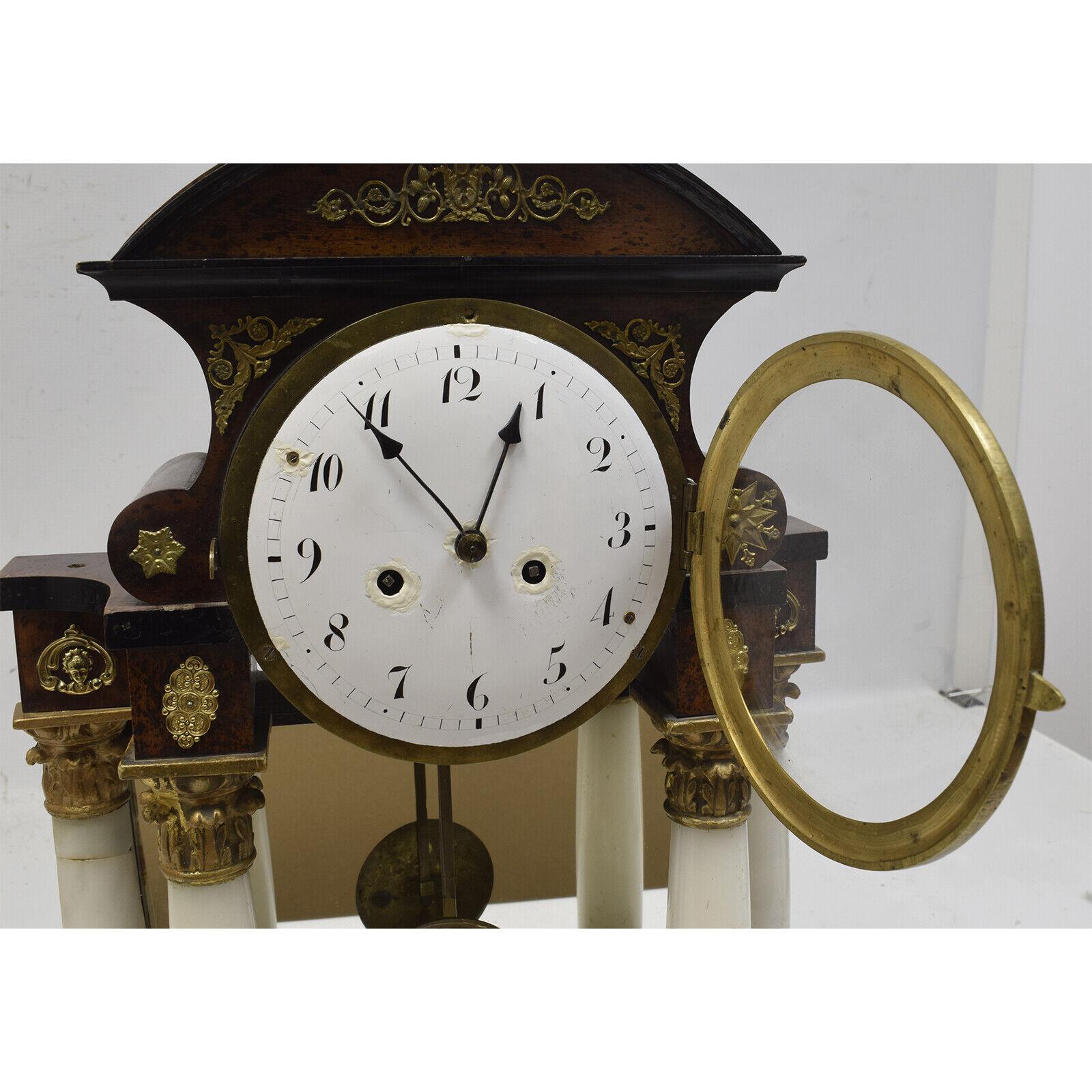 19th Century Functional Column Clock: Antique Mantel Clock with Portico, 1G05 For Sale 2