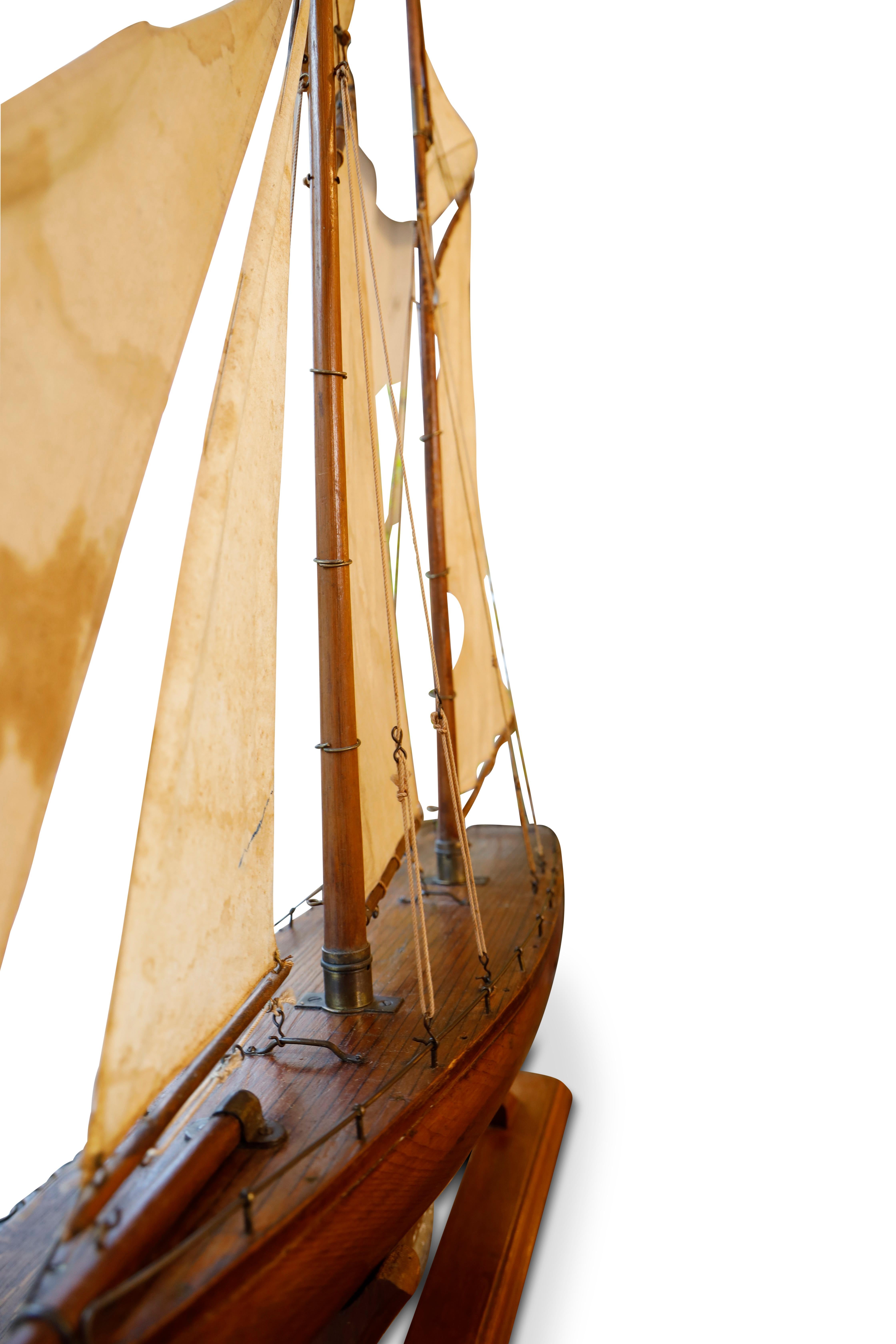 Wood 19th Century Gaff-rigged Pond Yacht For Sale