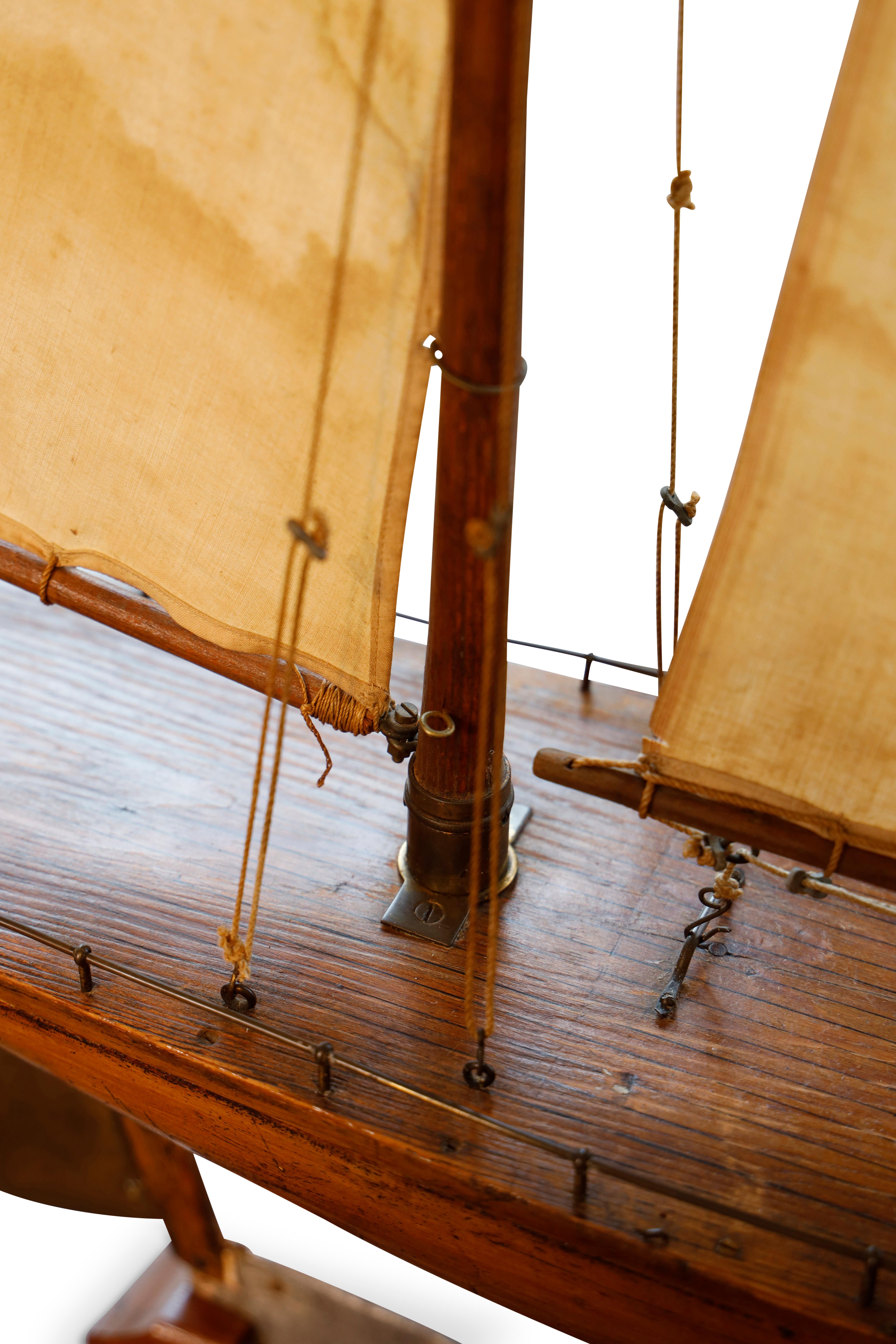 19th Century Gaff-rigged Pond Yacht For Sale 3