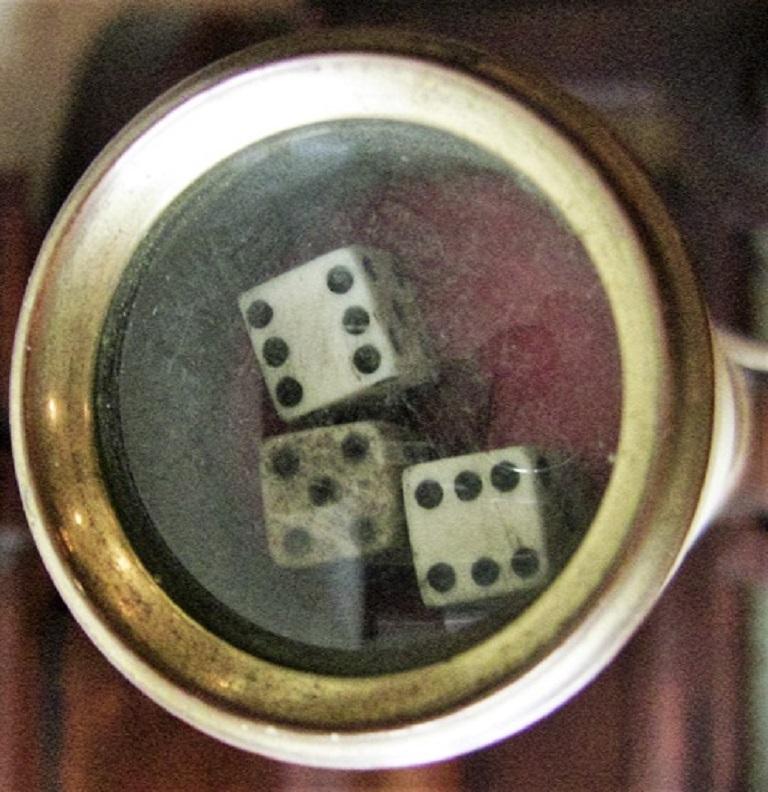 19th Century Gamblers Walking Cane with Dice in the Handle In Excellent Condition In Dallas, TX