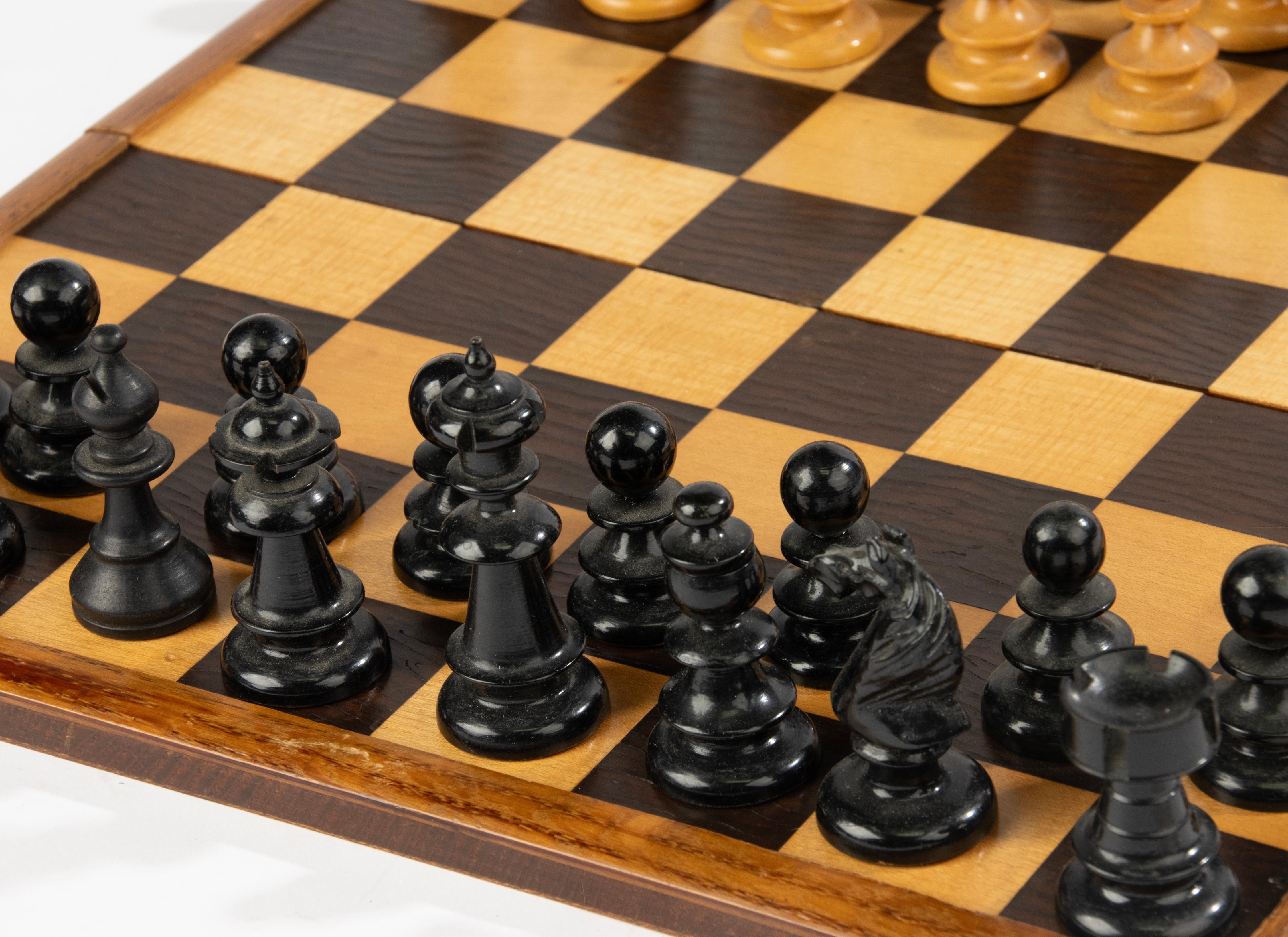 19th Century Game Box - Oak - Chess and Checkers - Dominoes For Sale 3