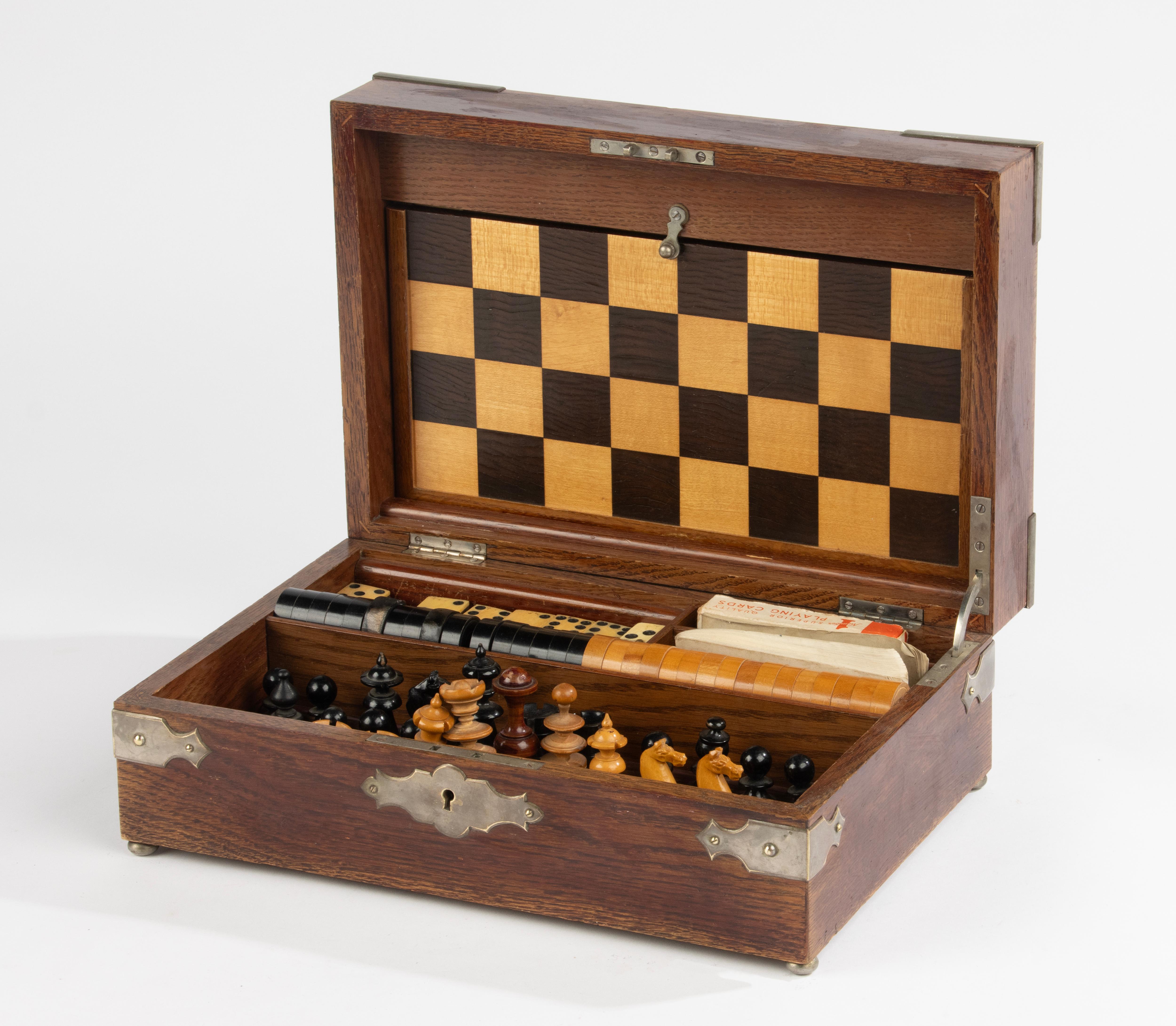 English 19th Century Game Box - Oak - Chess and Checkers - Dominoes For Sale
