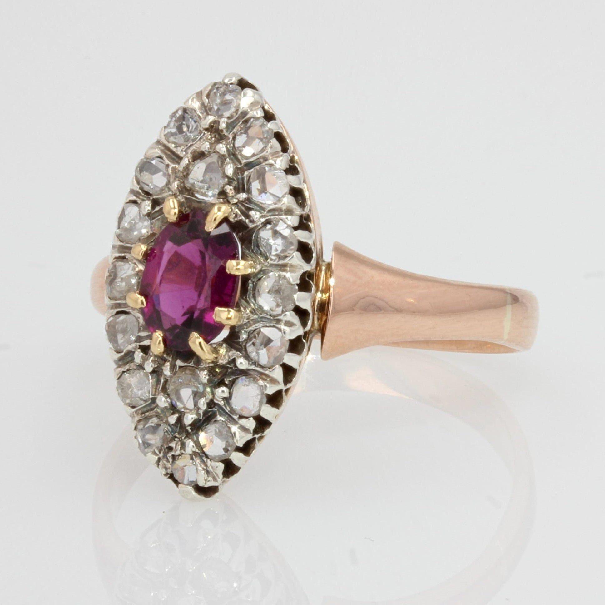 19th Century Garnet Diamonds 18 Karat Rose Gold Marquise Ring In Good Condition For Sale In Poitiers, FR