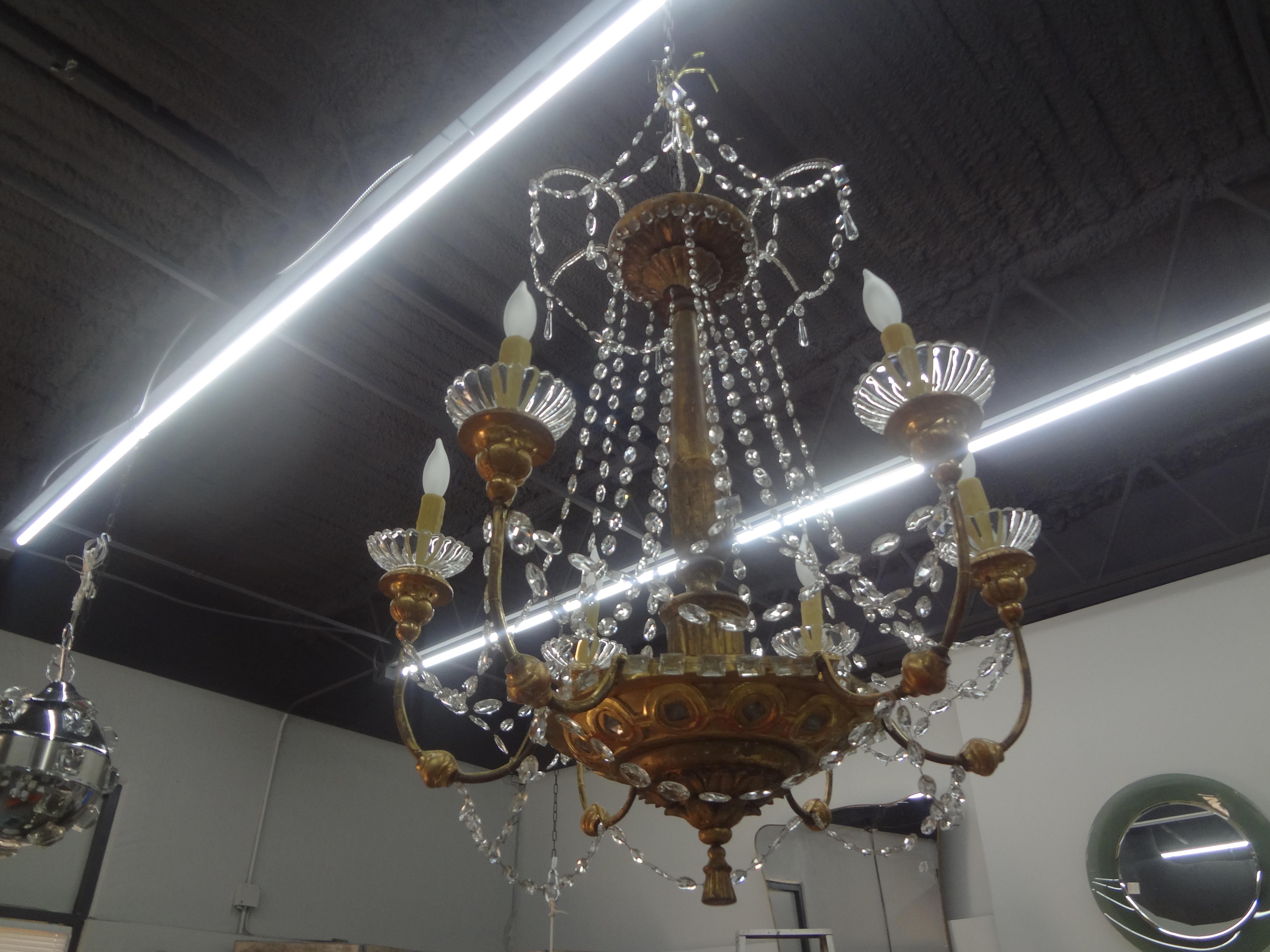 19th Century Genovese Giltwood and Crystal Chandelier For Sale 1