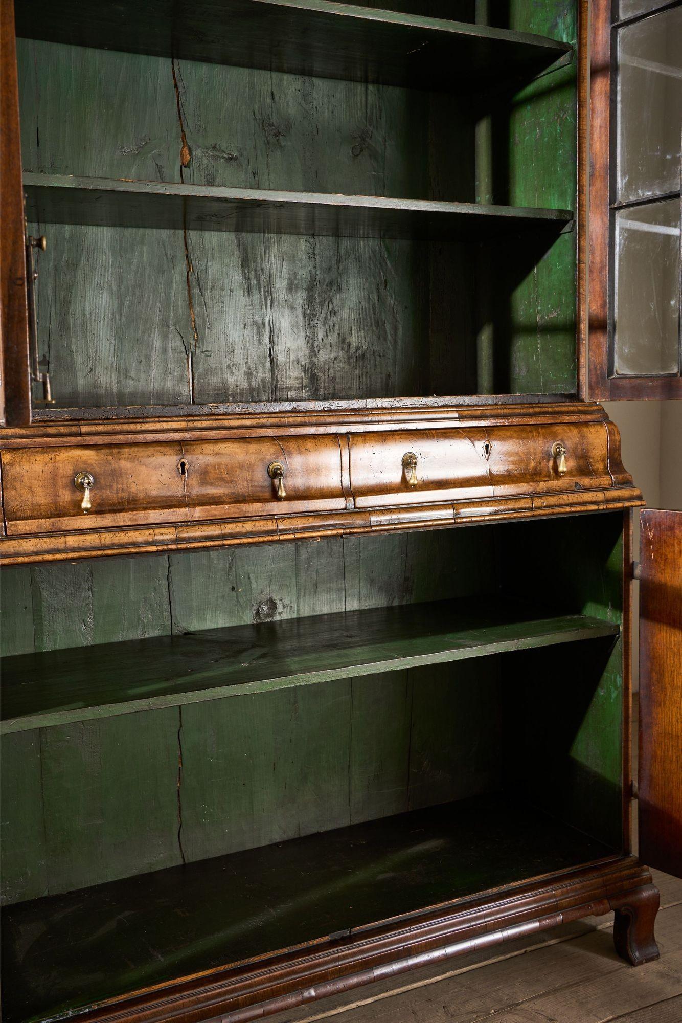Walnut 19th century George I style double arched walnut cabinet For Sale
