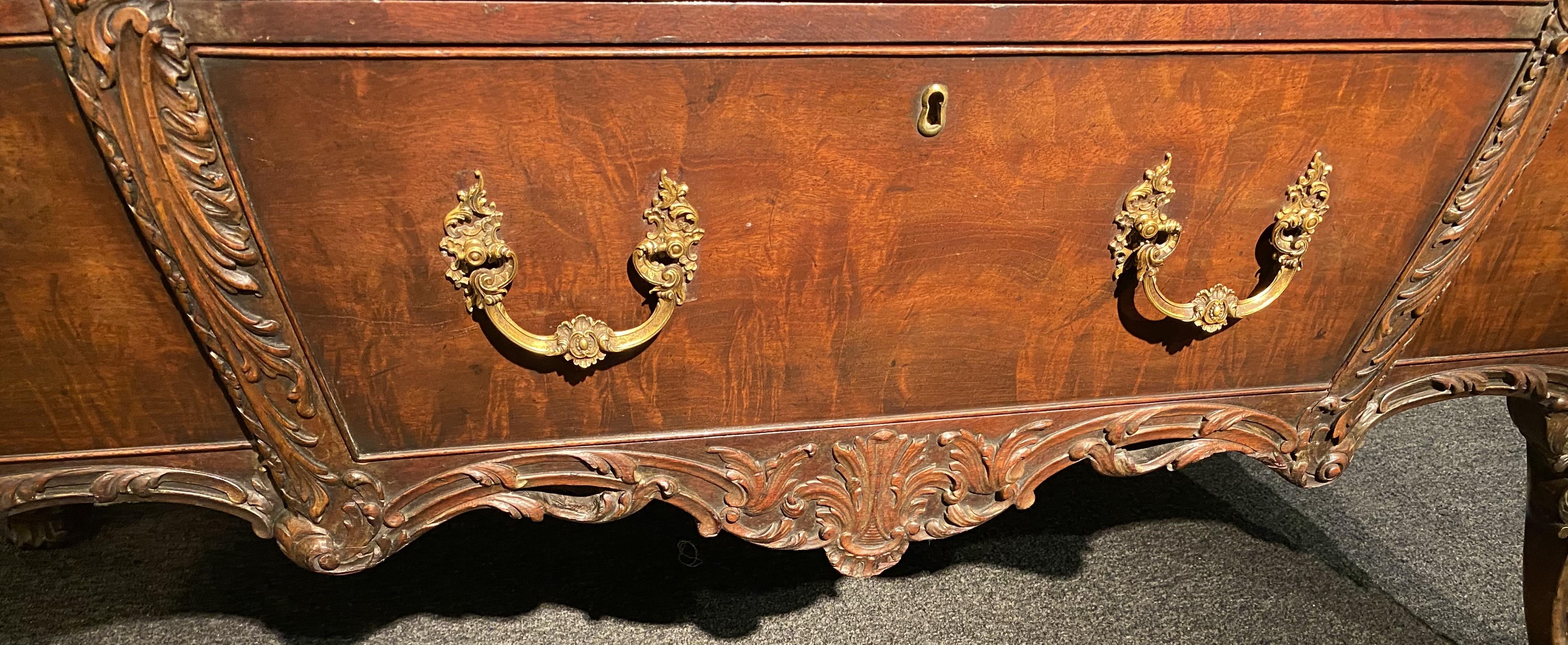 19th Century George II Style Carved Mahogany Commode in the Bombe Form For Sale 5