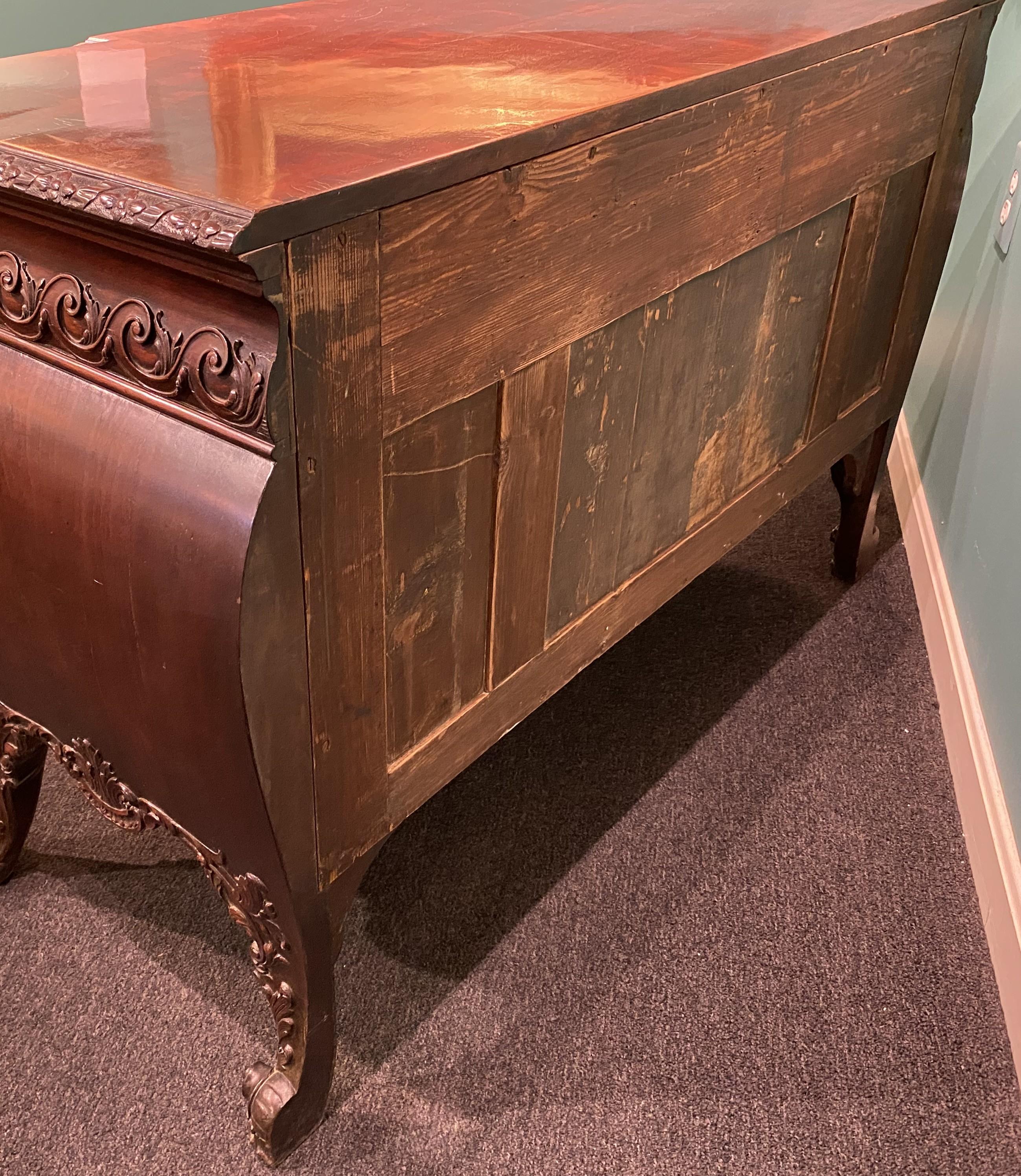 19th Century George II Style Carved Mahogany Commode in the Bombe Form For Sale 9